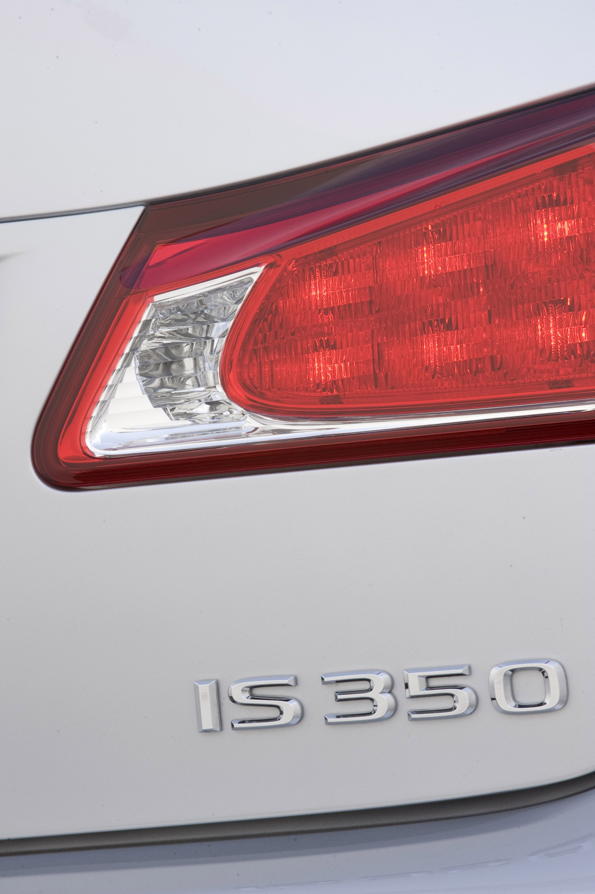 Lexus IS 350 photo #25
