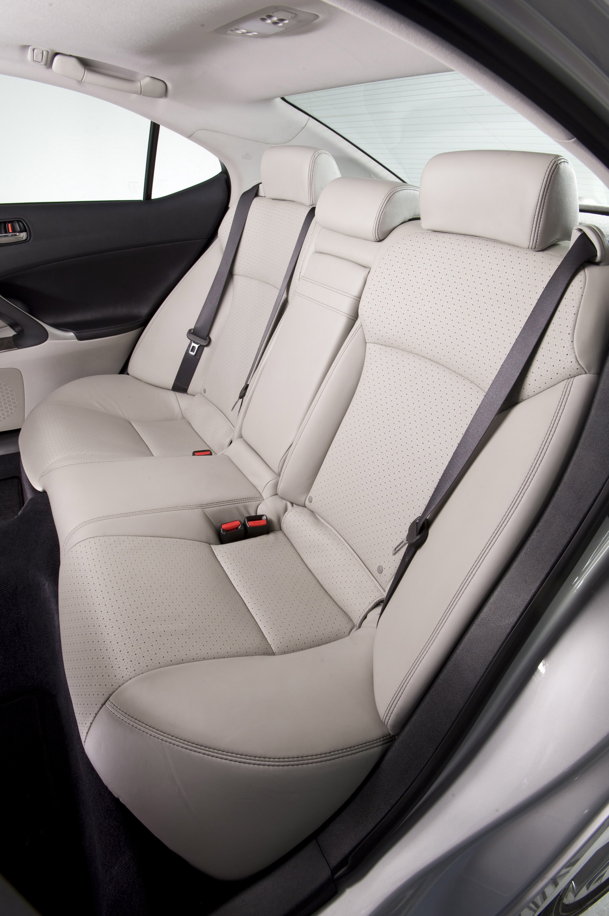 Lexus IS 350 photo #32