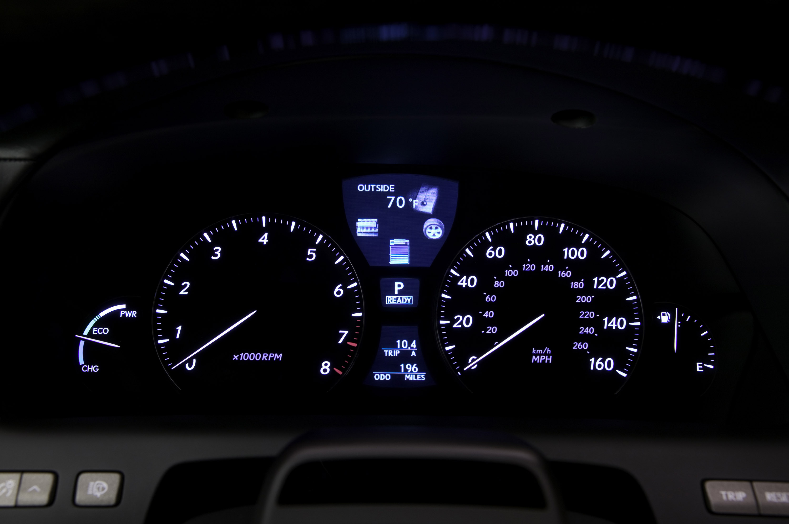 Lexus LS 600h L photo #47