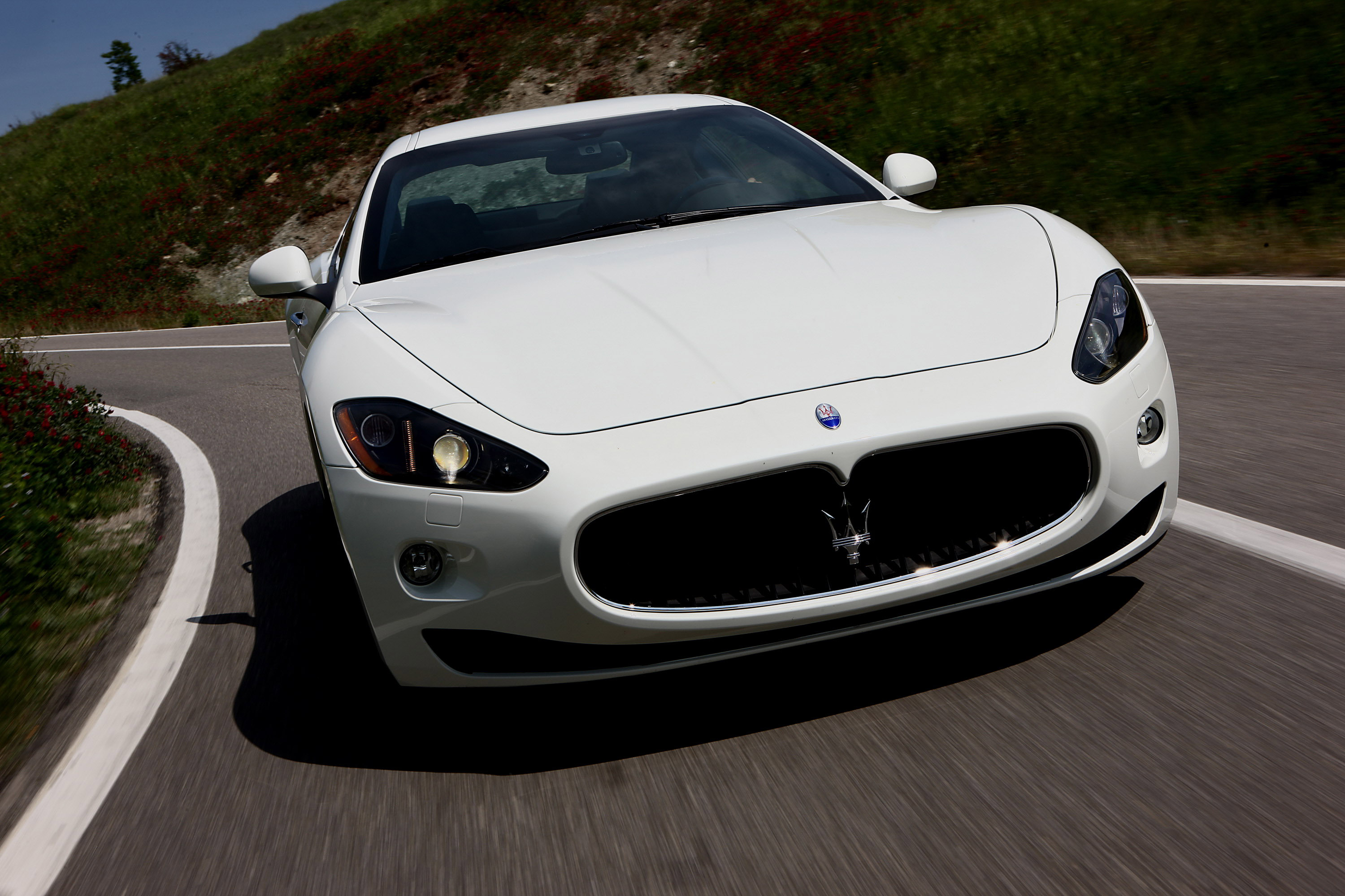 Maserati GranTurismo S photo #3