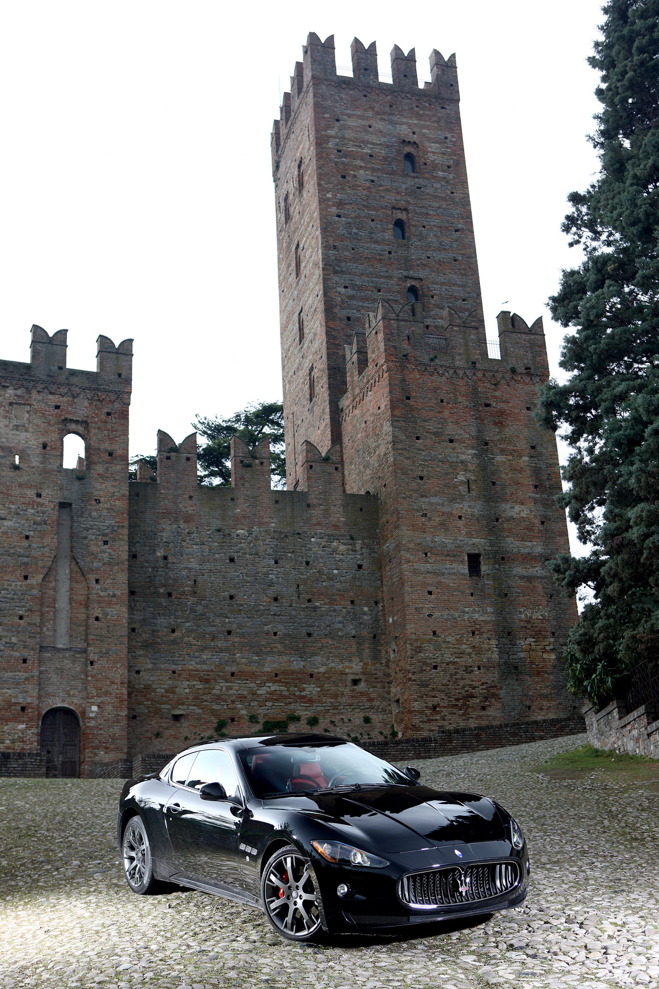 Maserati GranTurismo S photo #15