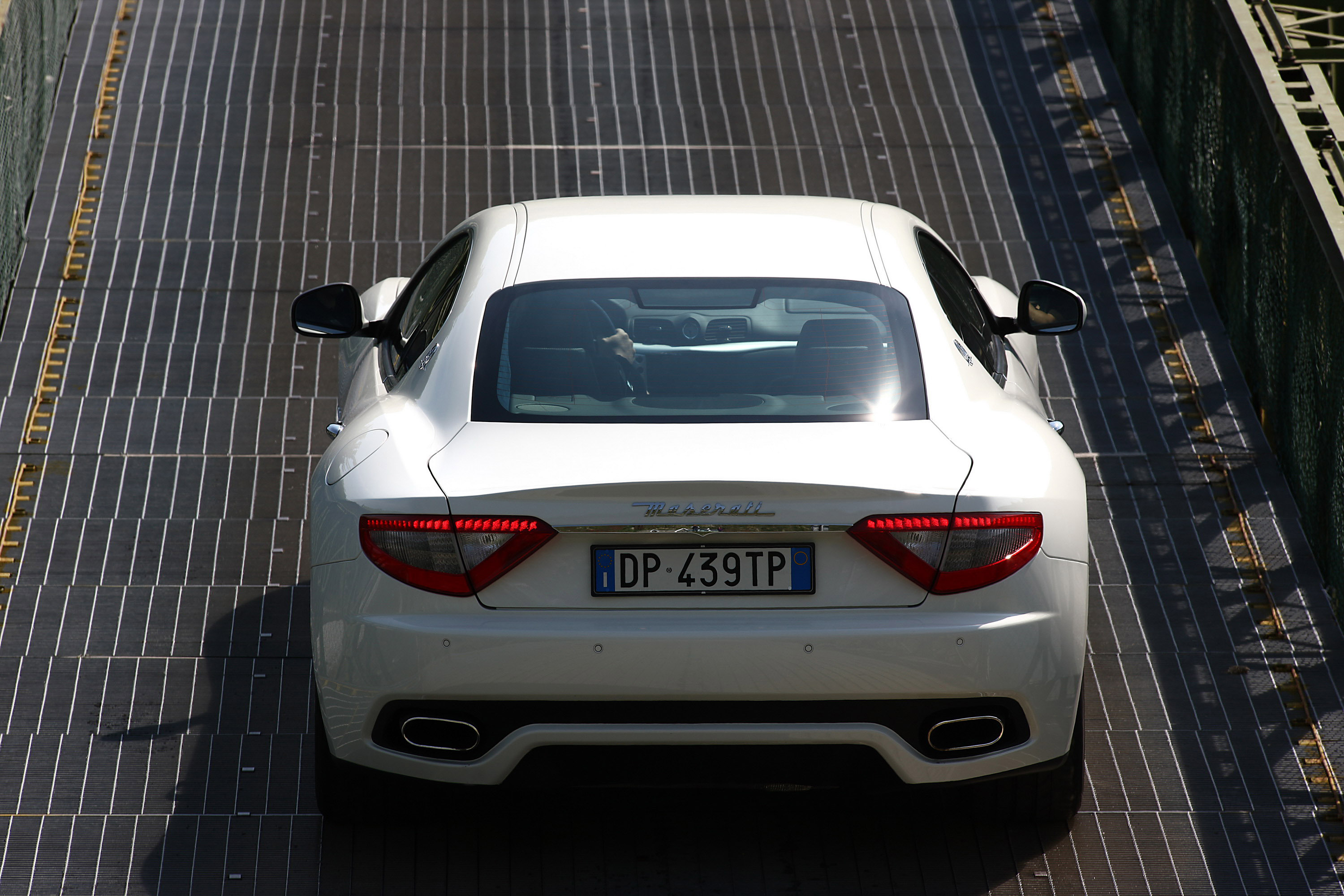 Maserati GranTurismo S photo #21
