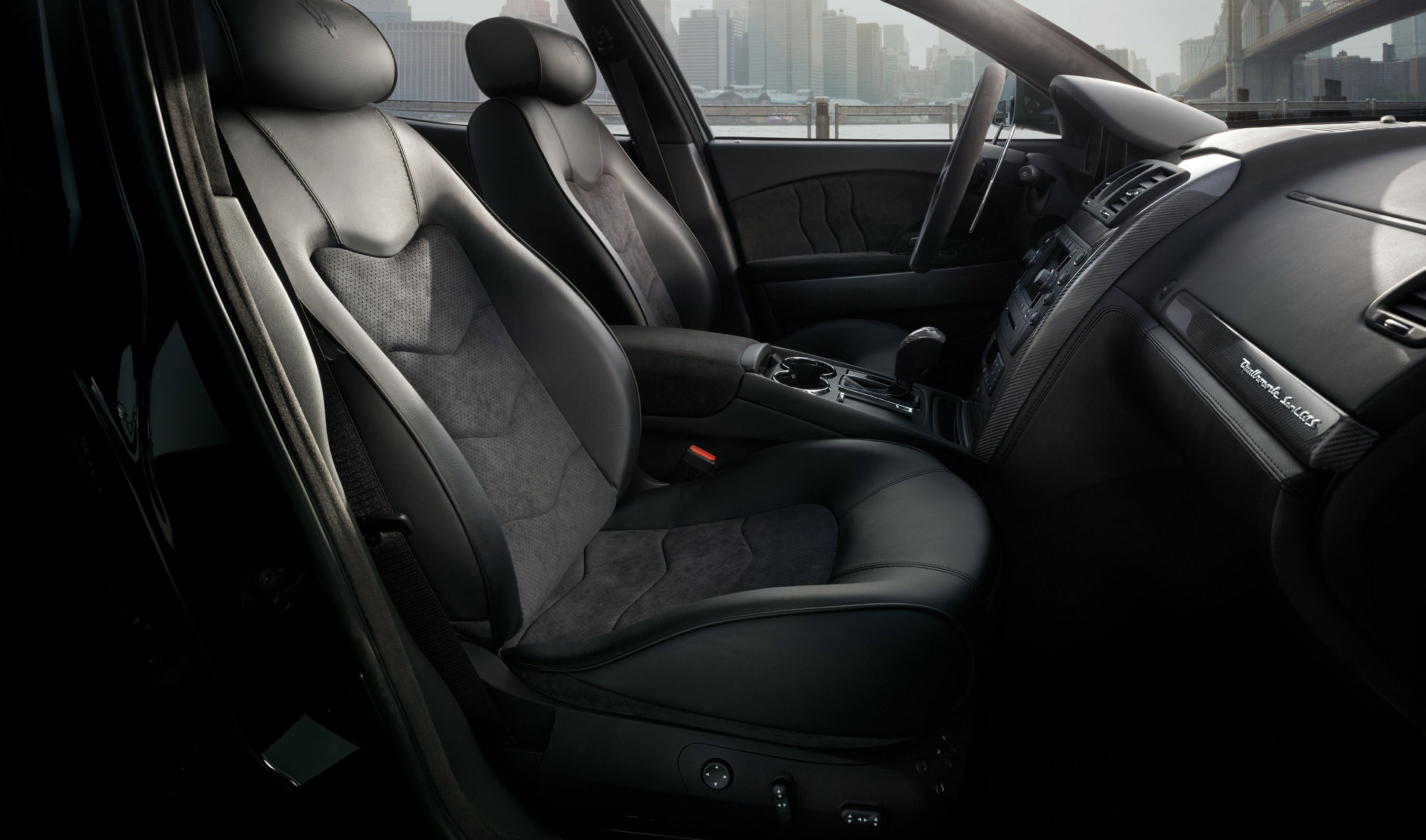Maserati Quattroporte Sport GT S photo #9