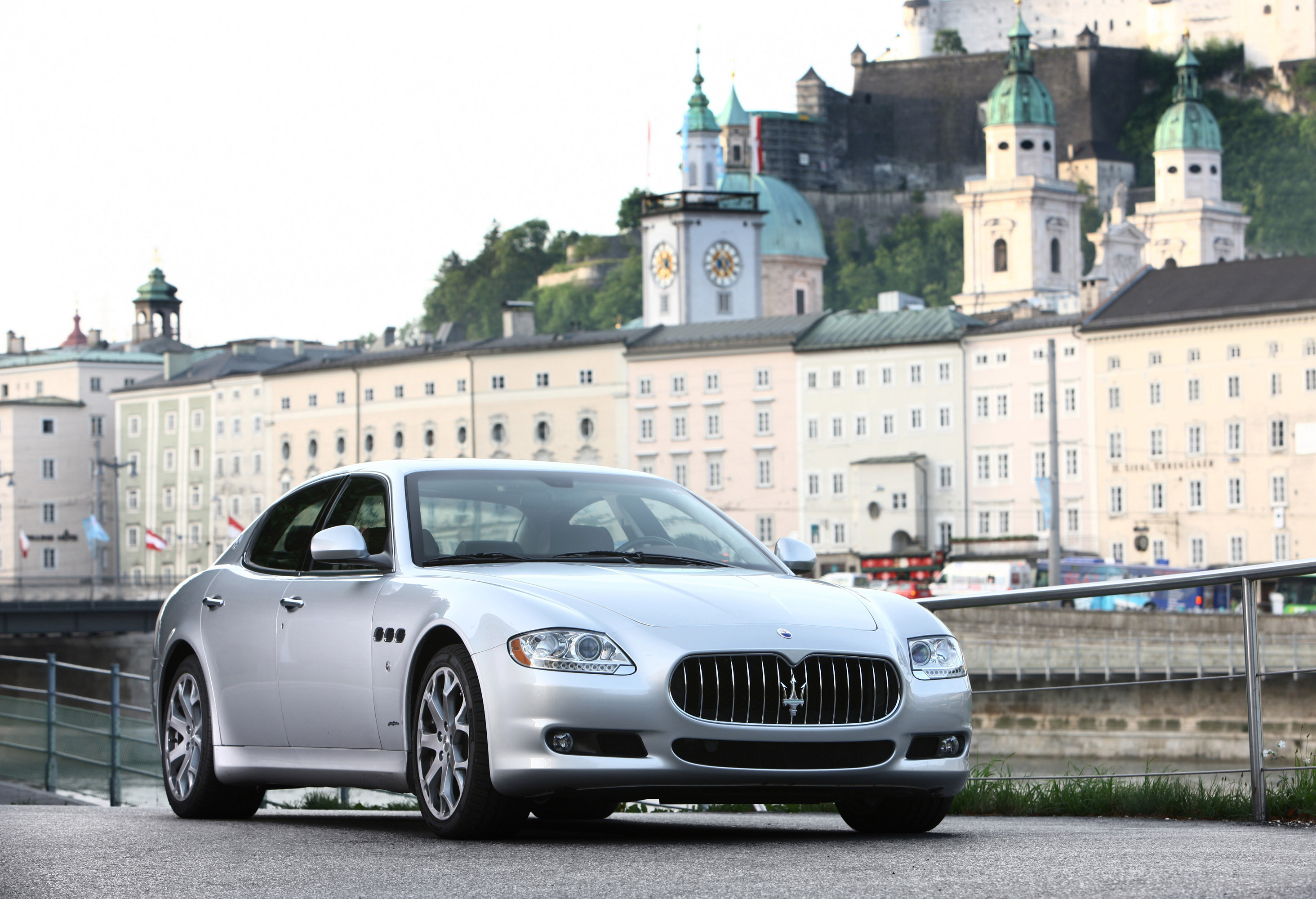 Maserati Quattroporte photo #5