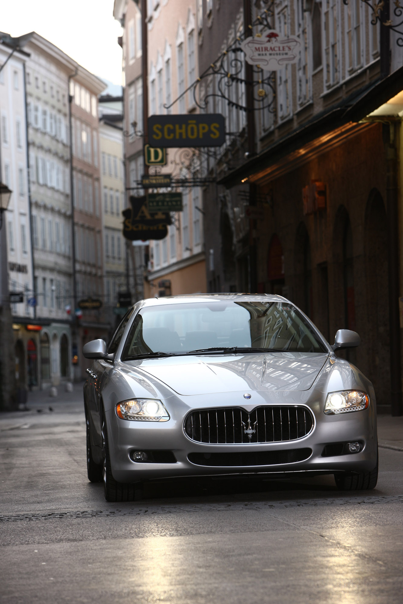 Maserati Quattroporte photo #9
