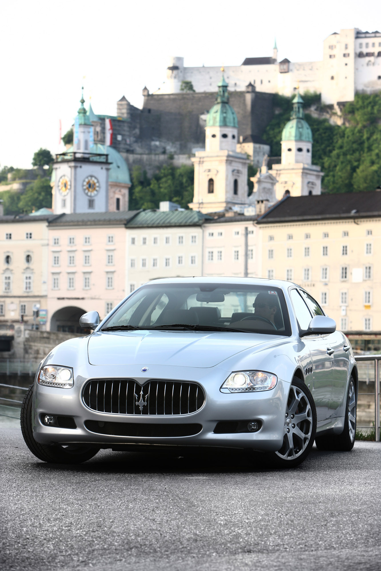 Maserati Quattroporte photo #11