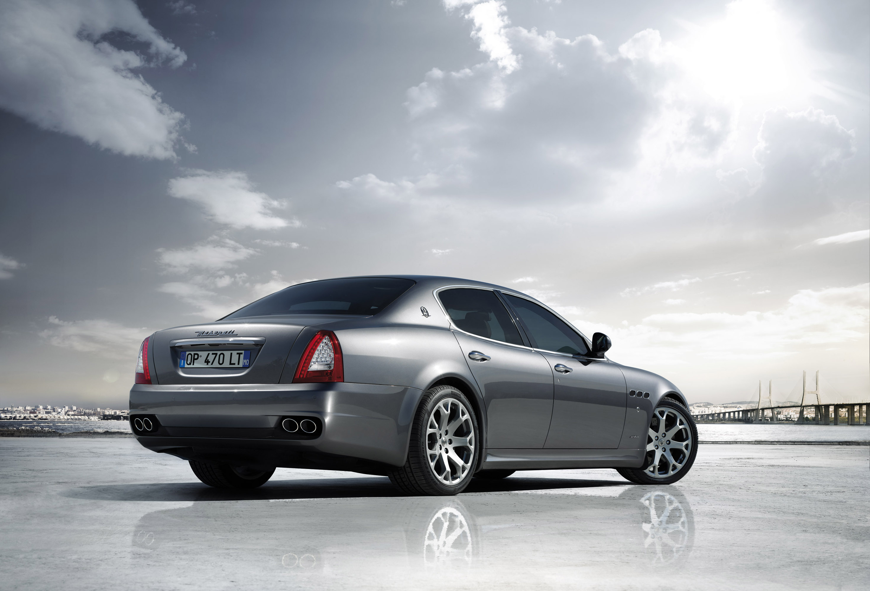 Maserati Quattroporte photo #12