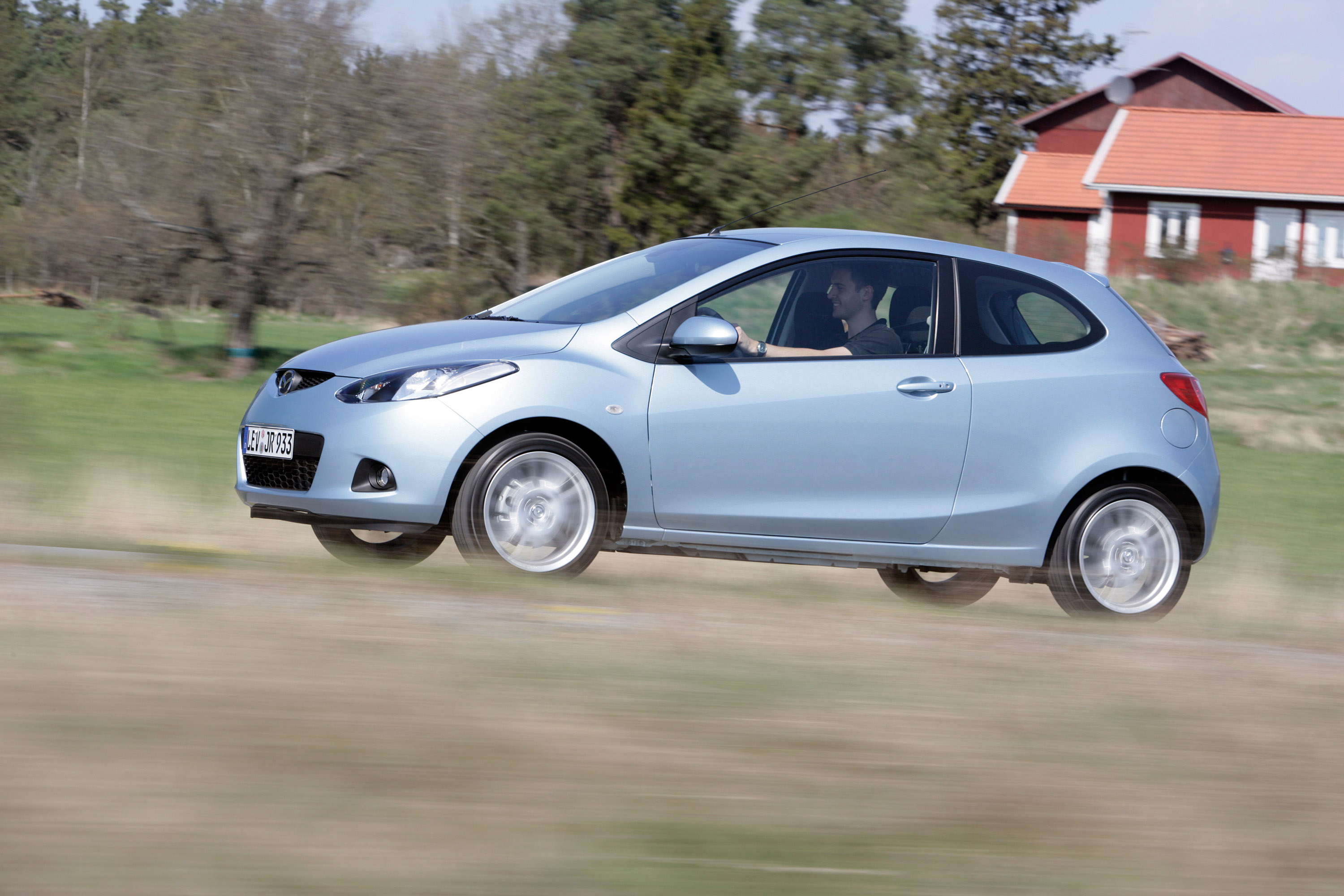 Mazda 2 3-Door photo #16