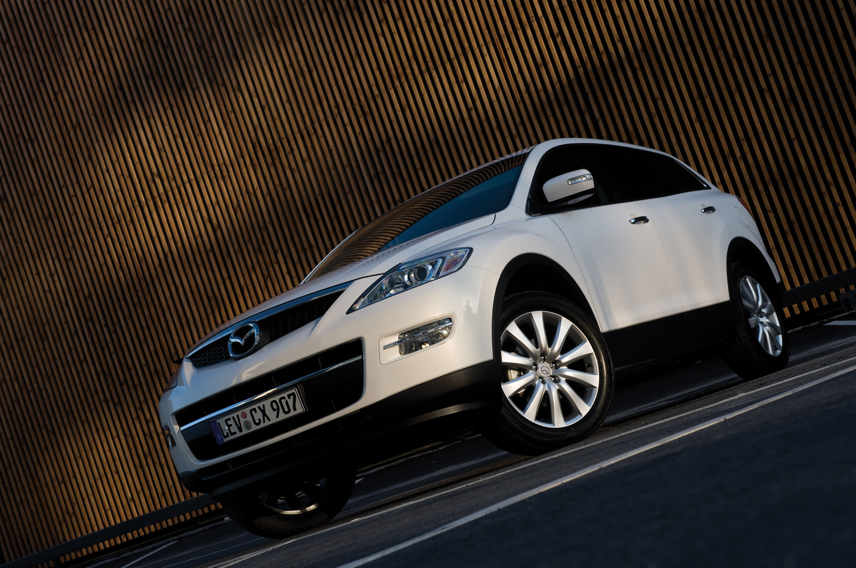 Mazda CX9 photo #3