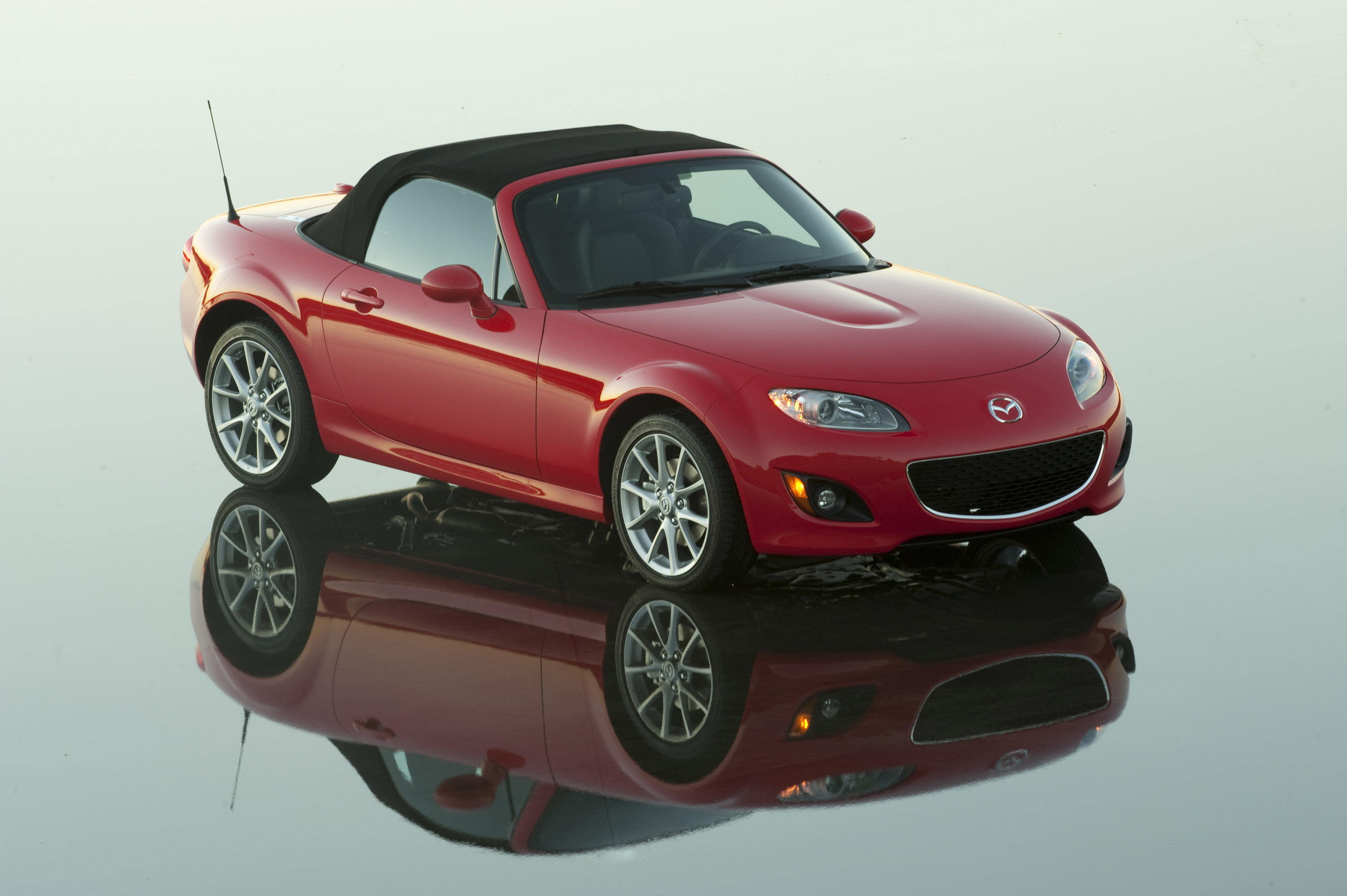 Mazda MX-5 photo #16