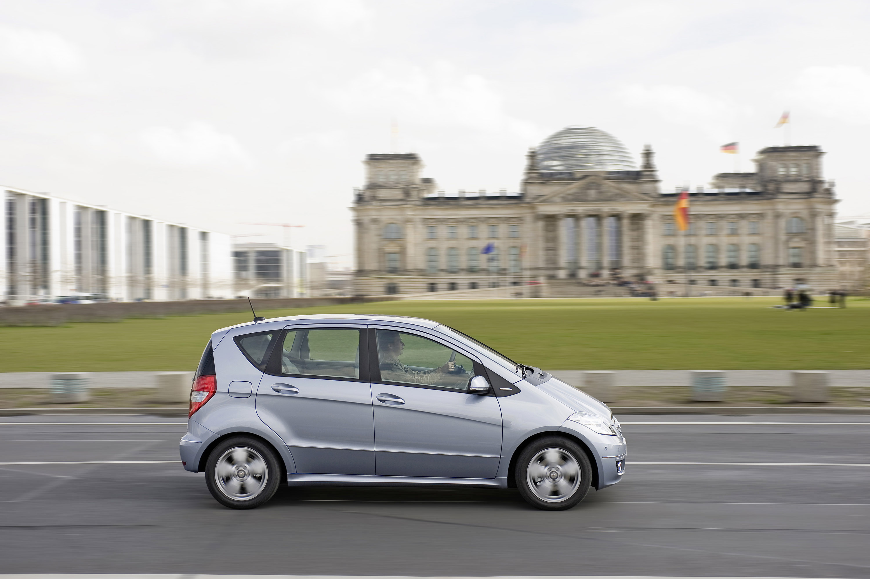 Mercedes-Benz A-Class photo #35