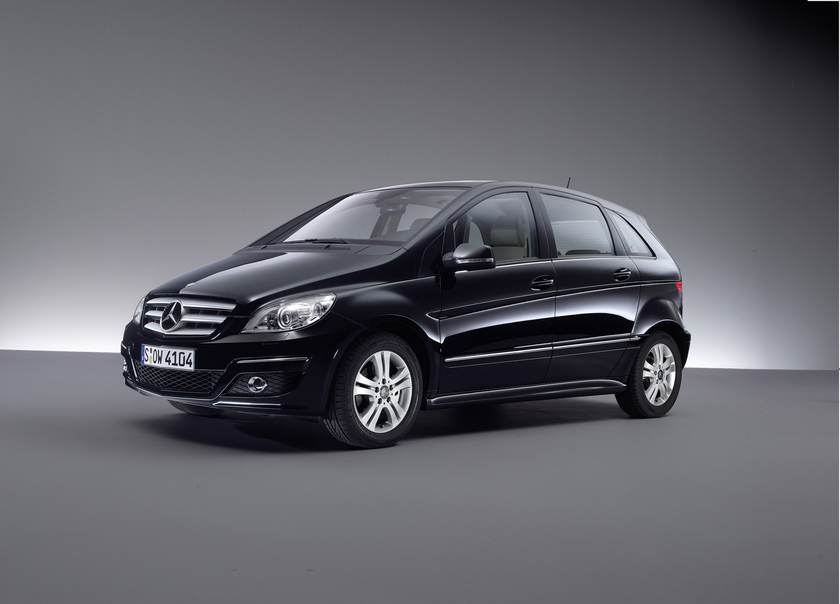 Mercedes-Benz B-Class photo #2