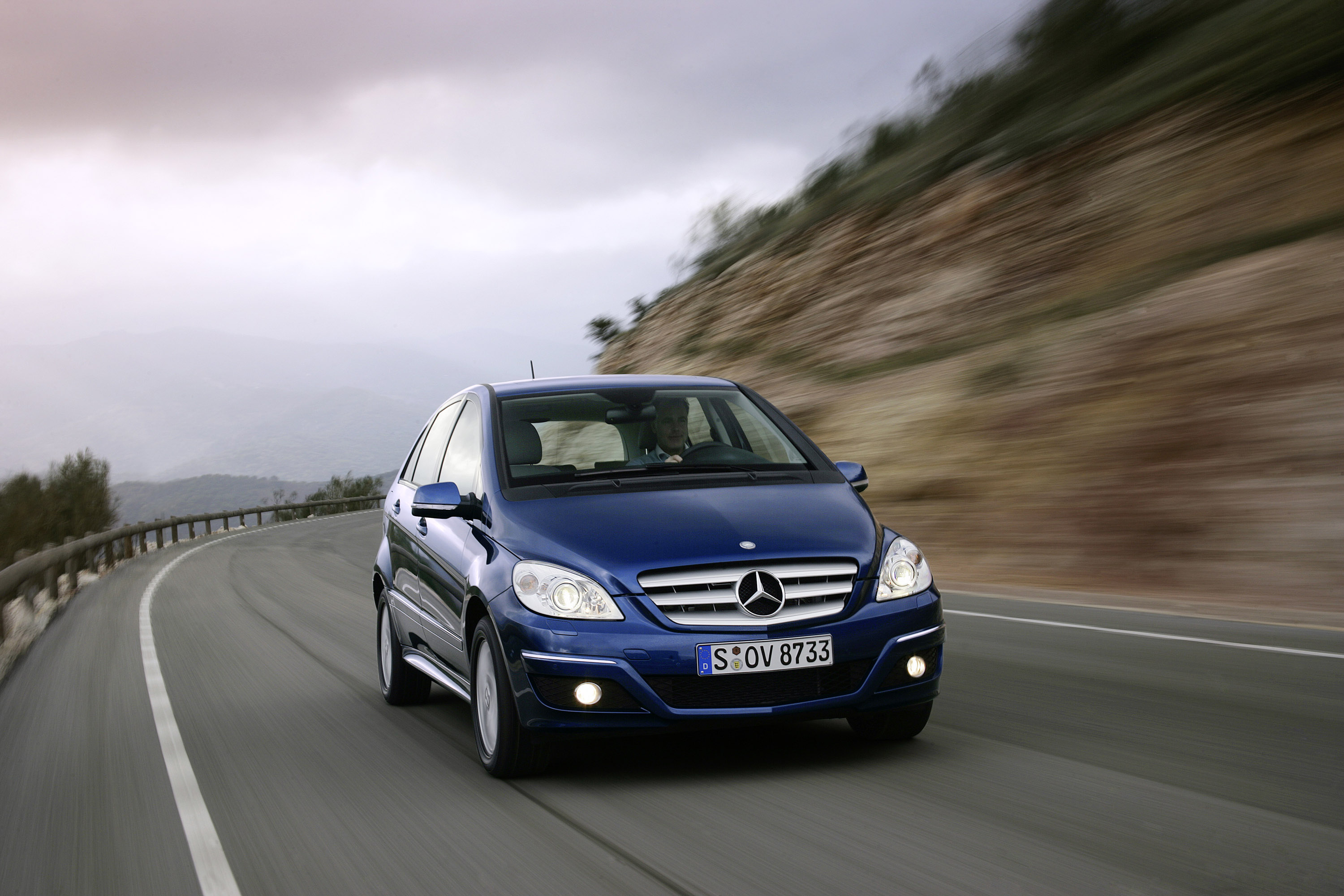 Mercedes-Benz B-Class photo #10