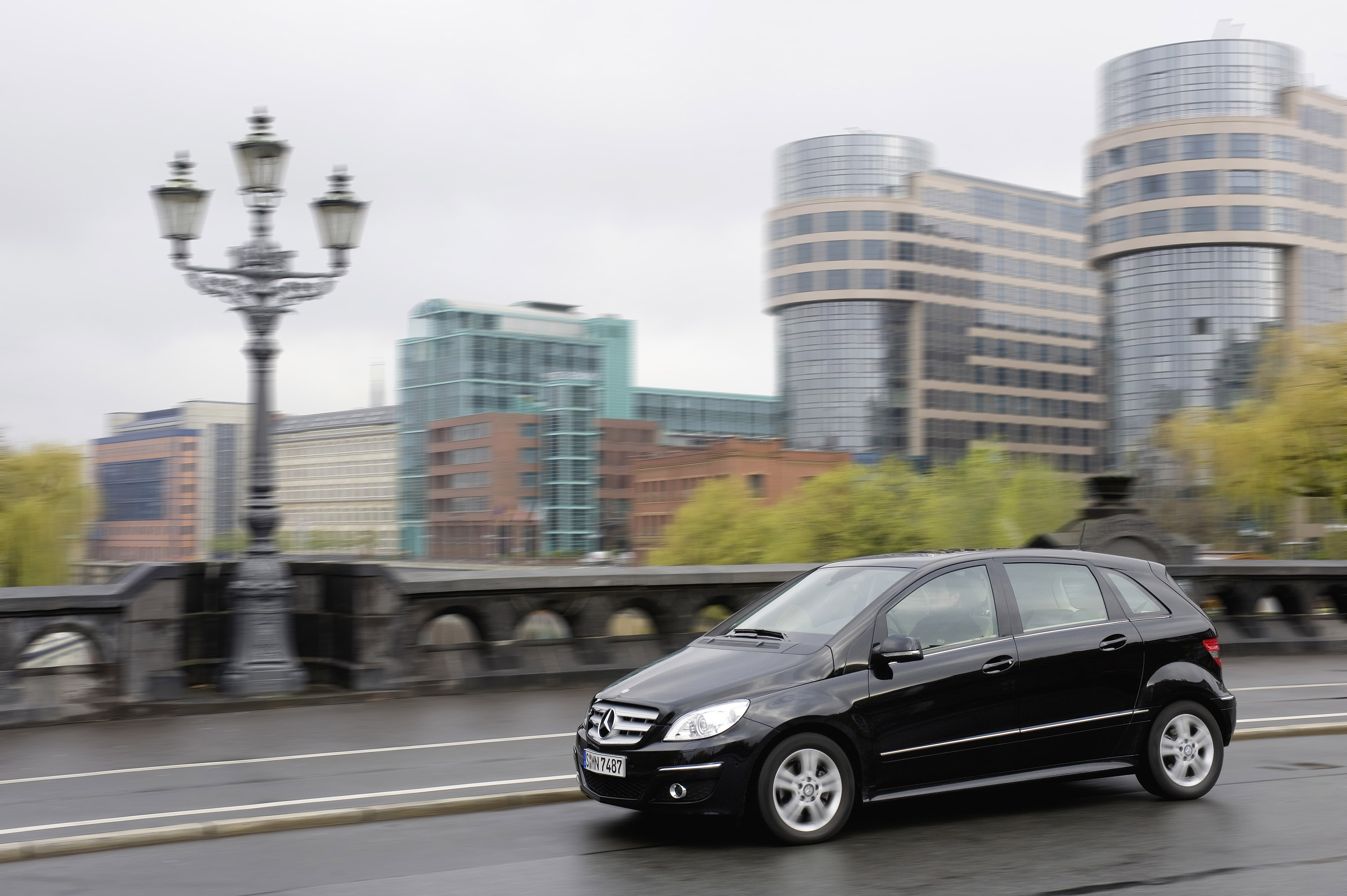 Mercedes-Benz B-Class photo #16