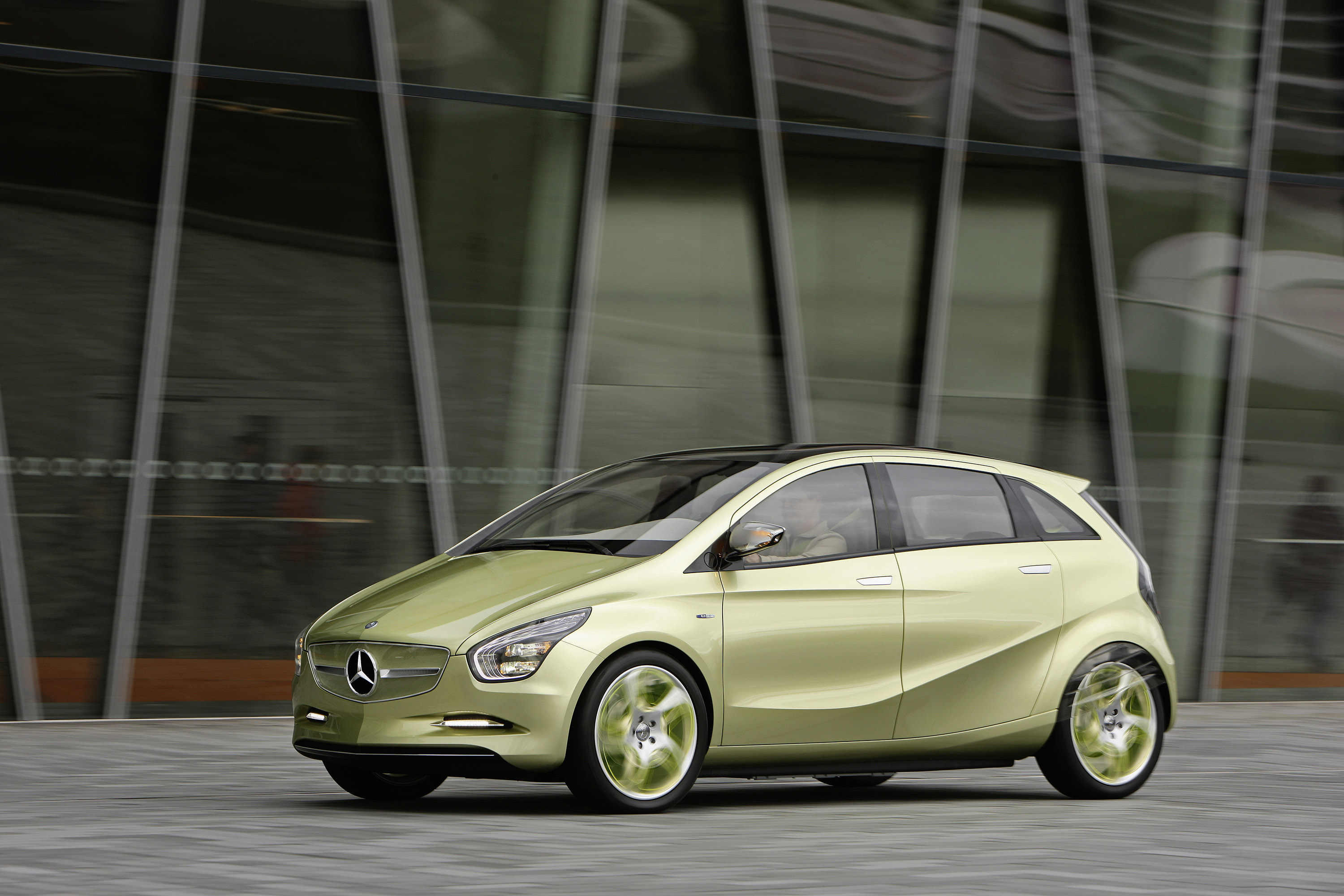 Mercedes-Benz BlueZero Concept photo #3