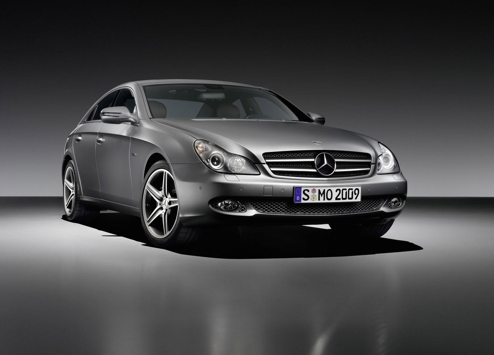 Mercedes-Benz CLS Grand Edition photo #2