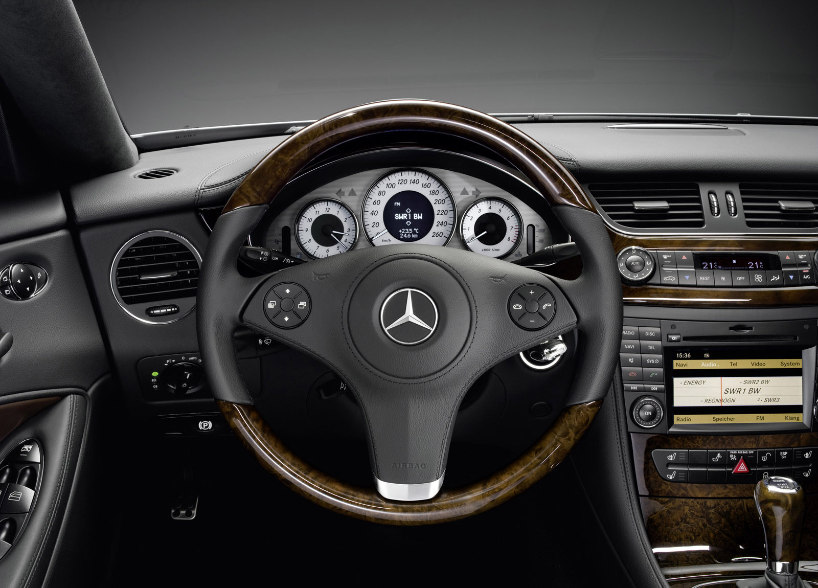 Mercedes-Benz CLS Grand Edition photo #4