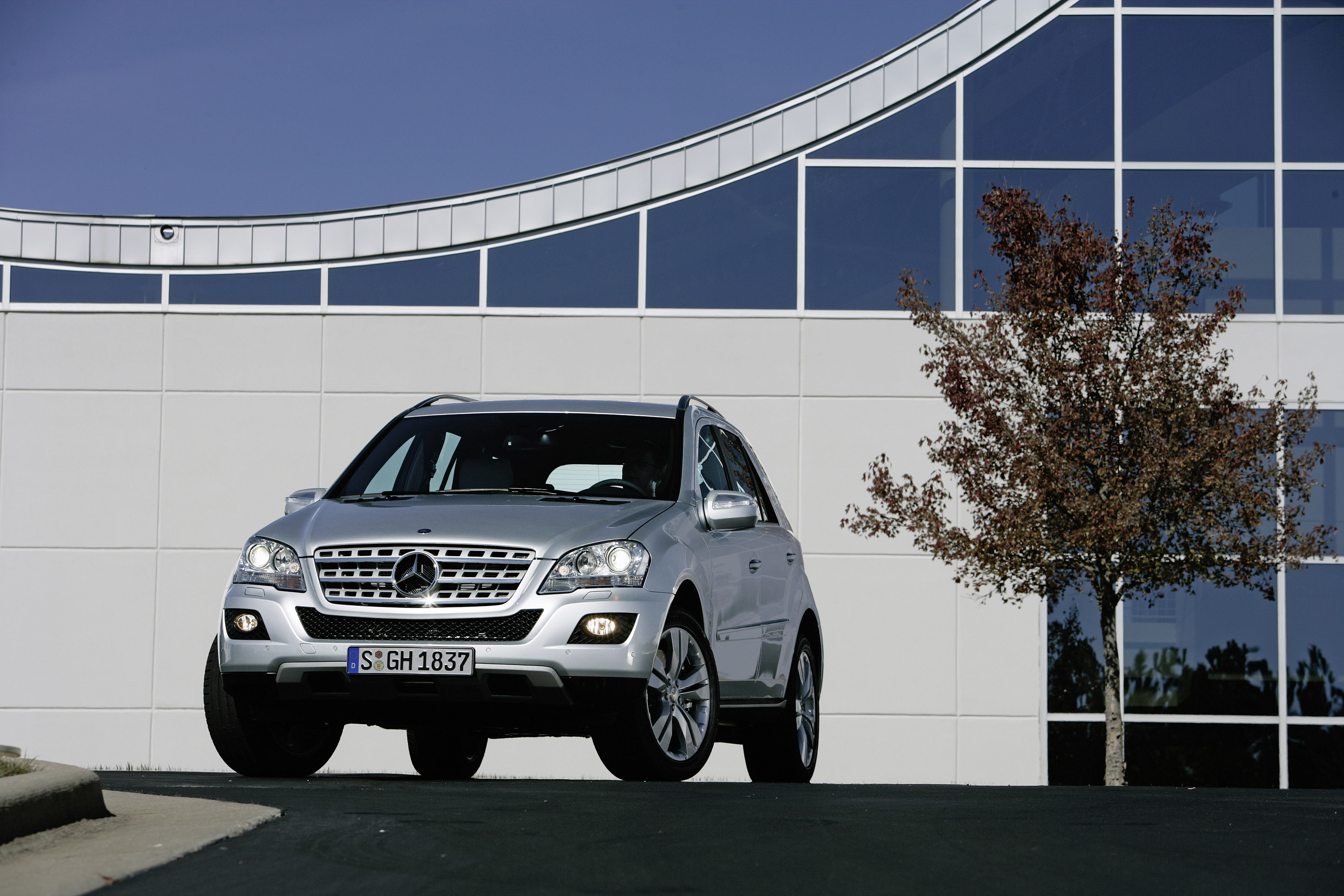 Mercedes-Benz M-Class photo #8
