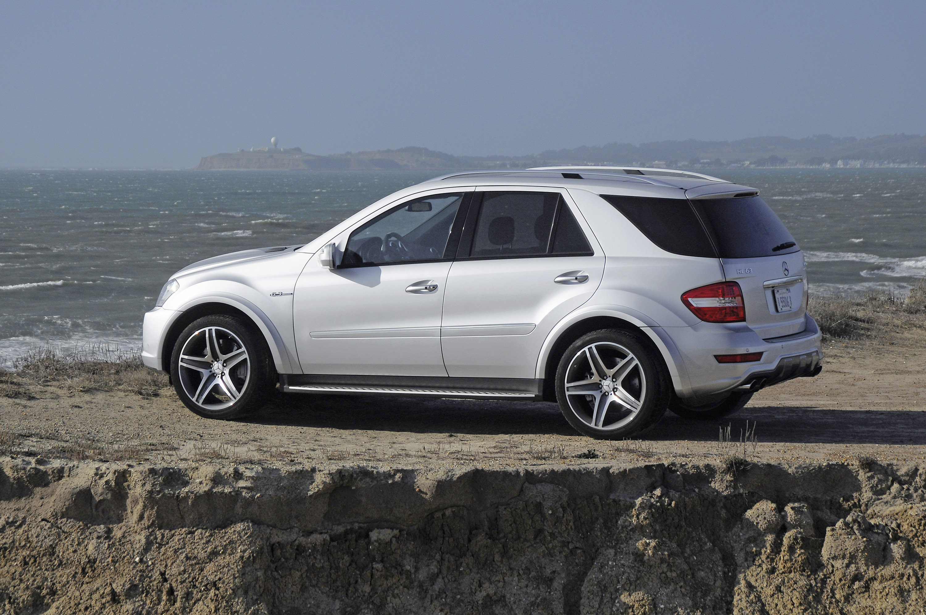 Mercedes-Benz ML63 AMG 10th Anniversary photo #29