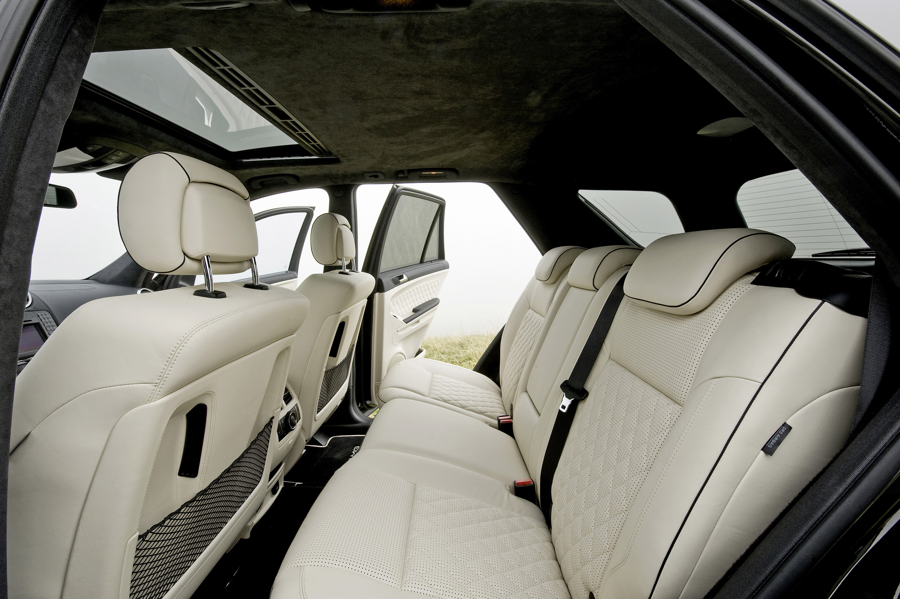 Mercedes-Benz ML63 AMG Performance Studio photo #22