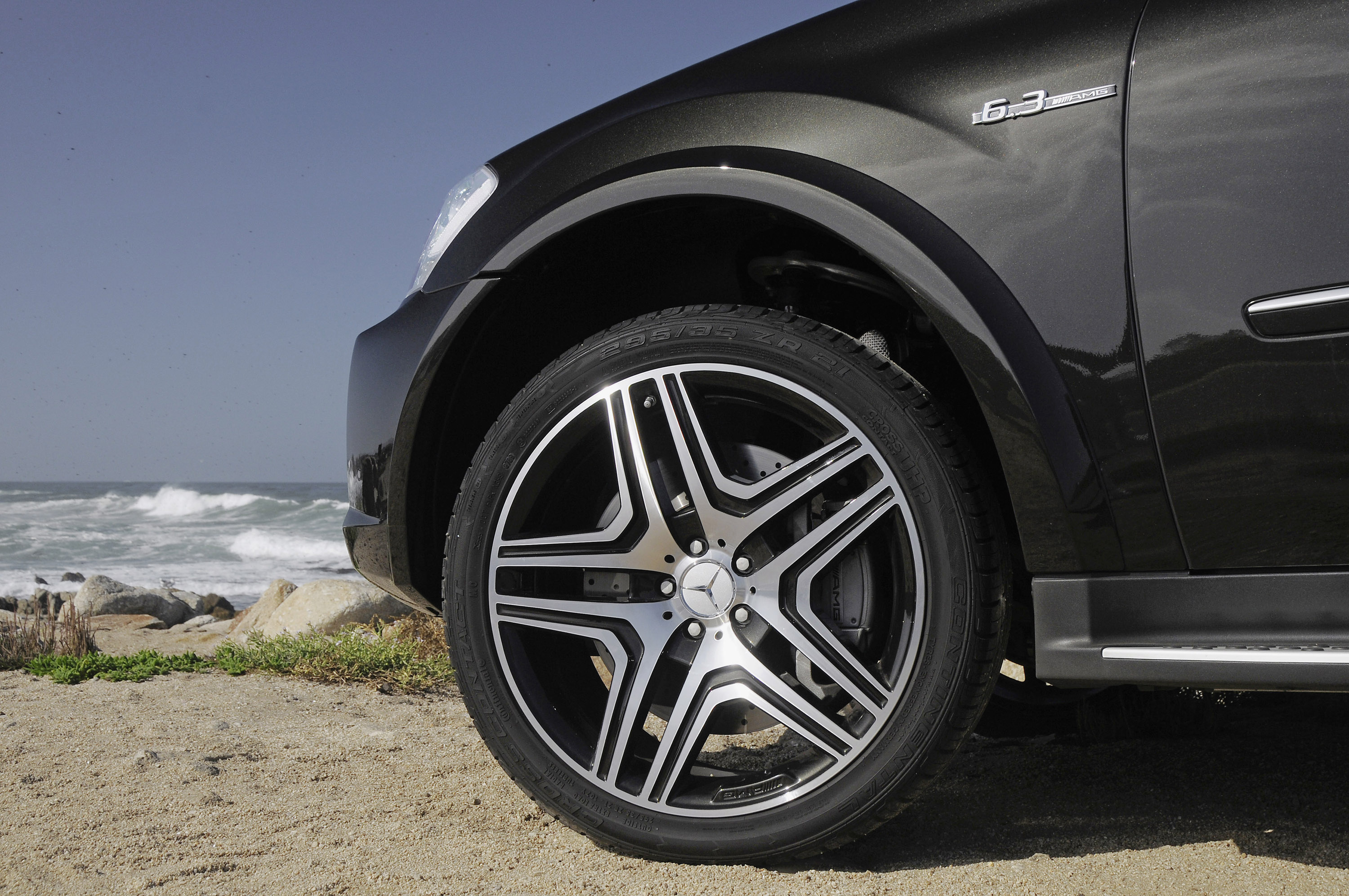 Mercedes-Benz ML63 AMG Performance Studio photo #33