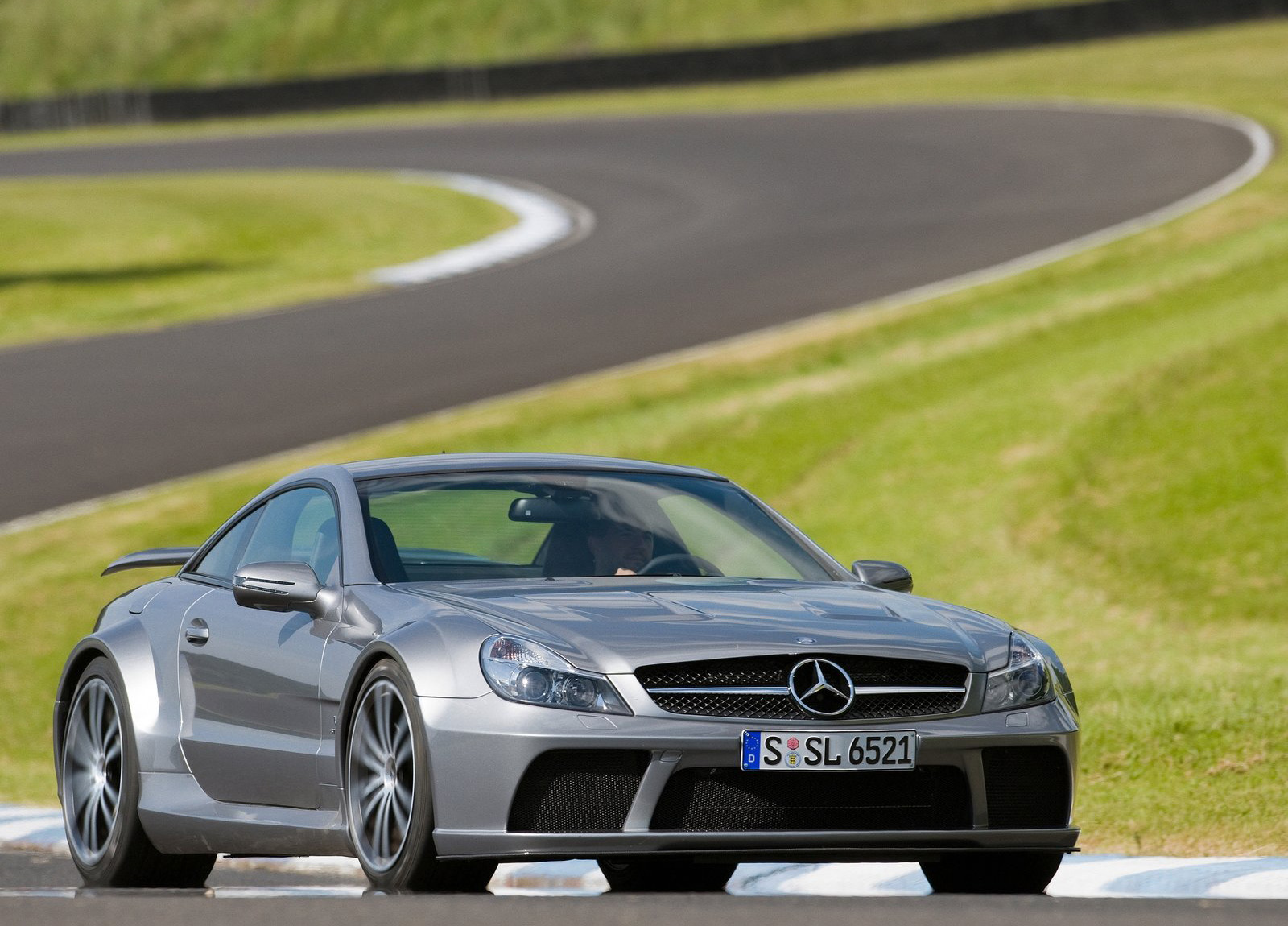 Mercedes-Benz SL65 AMG Black Series photo #6