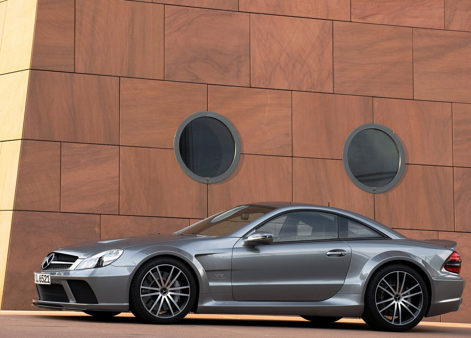 Mercedes-Benz SL65 AMG Black Series photo #10