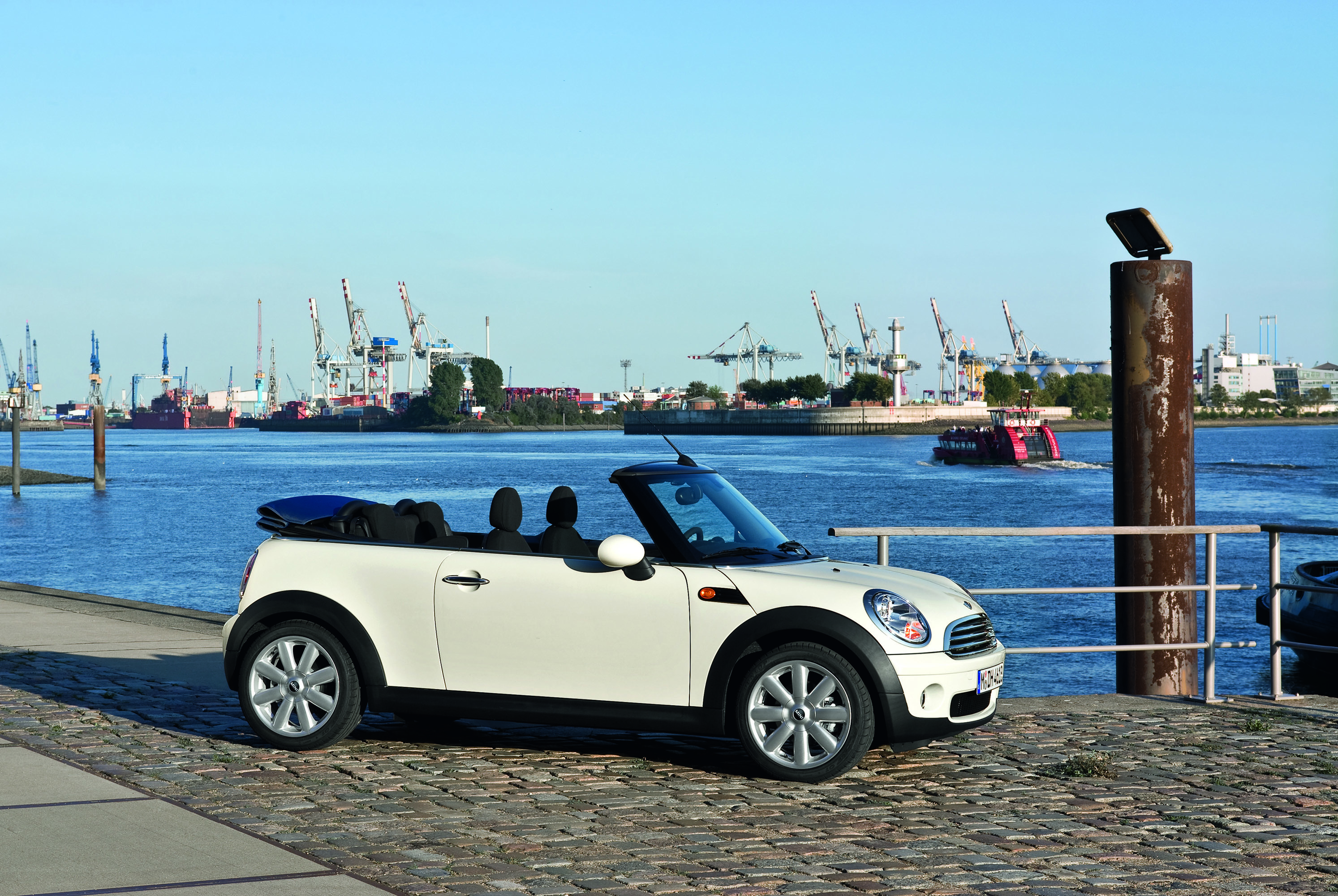 MINI Convertible photo #5