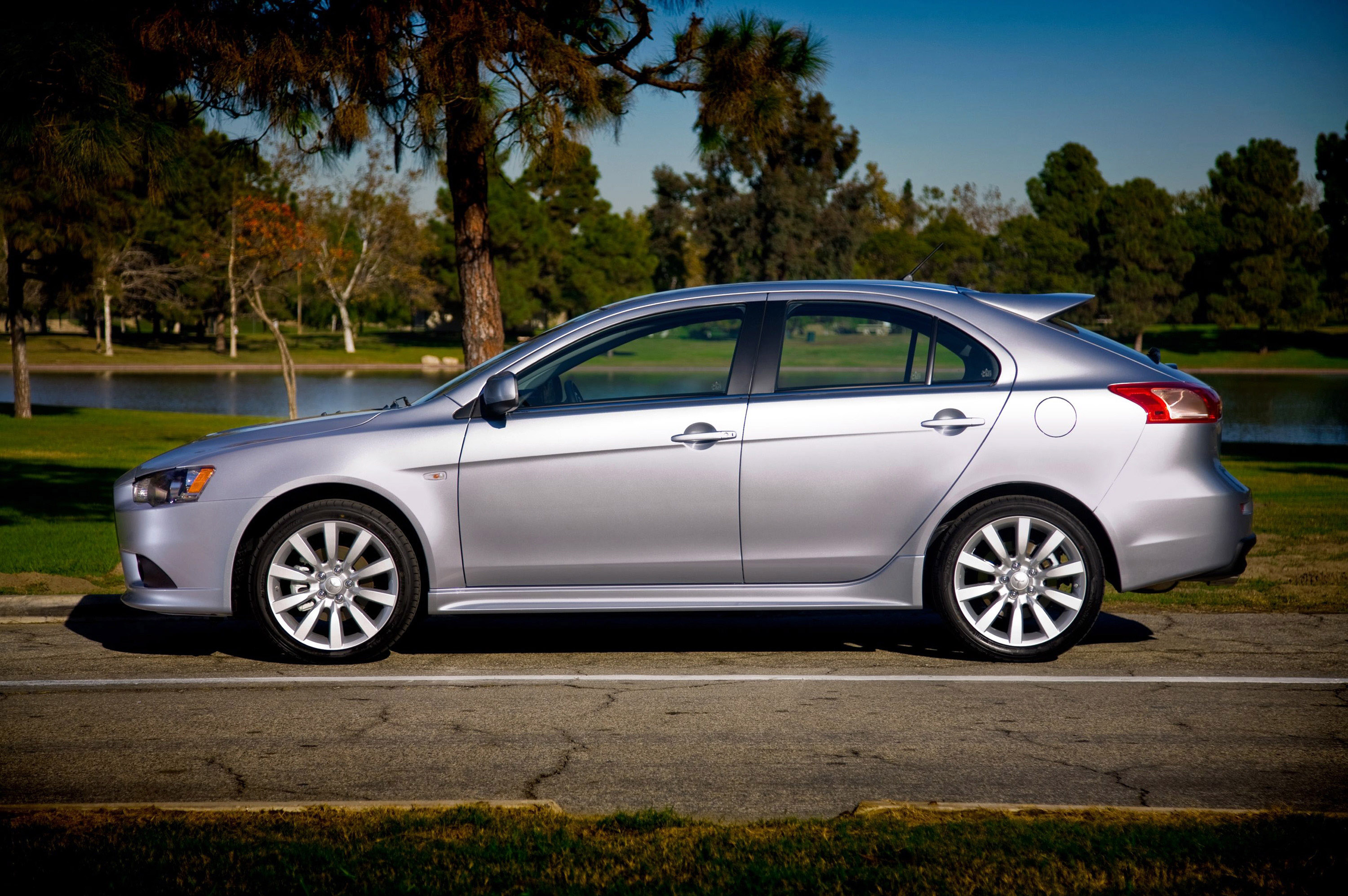 Mitsubishi Lancer Sportback photo #3