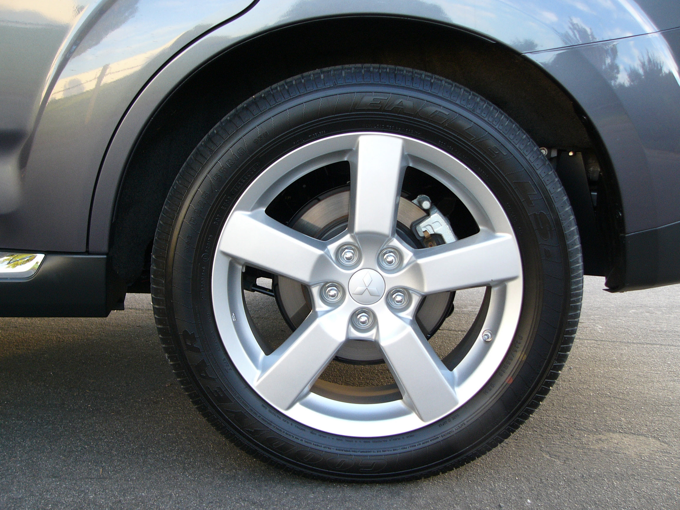 Mitsubishi Outlander photo #16