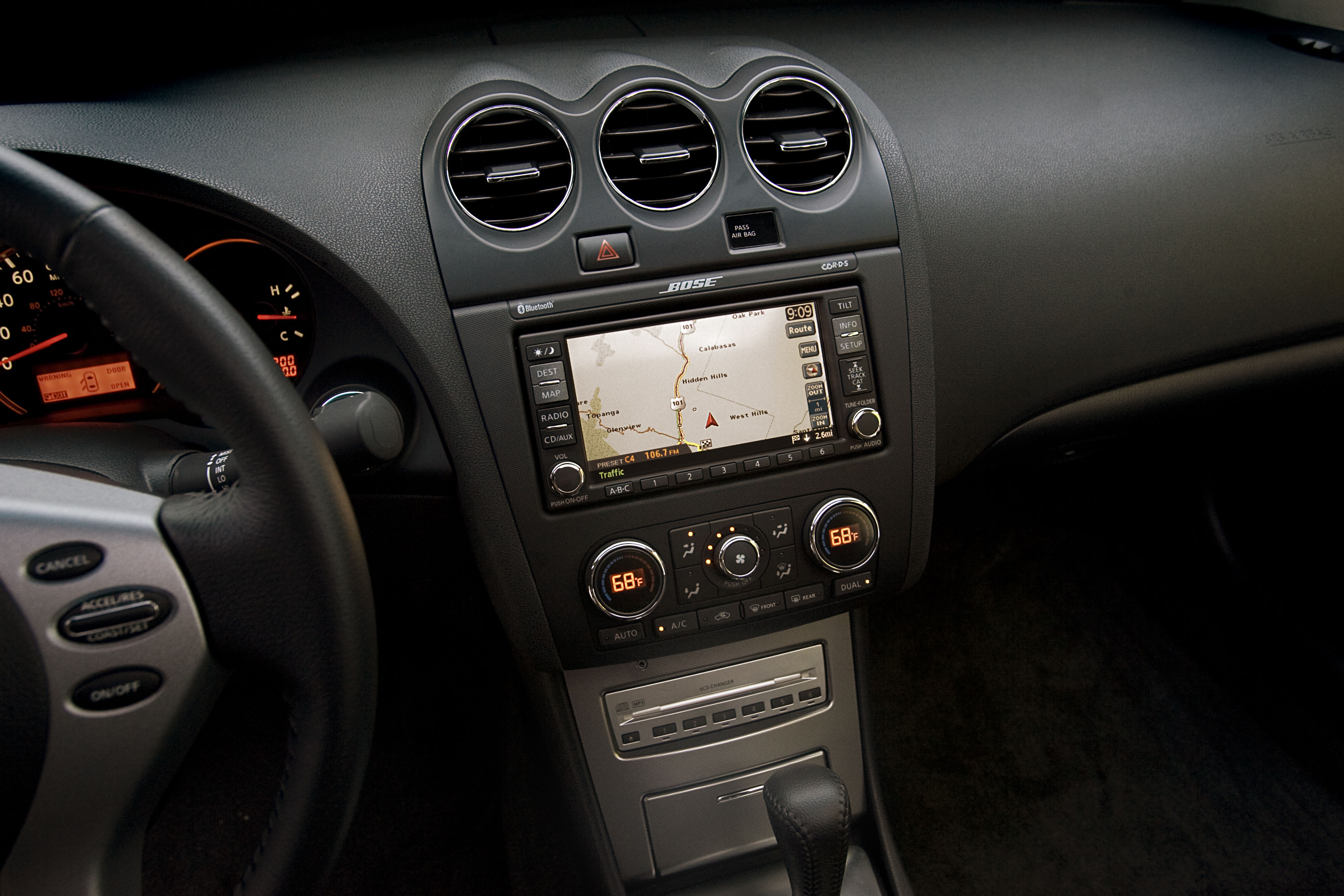 Nissan Altima Sedan photo #29