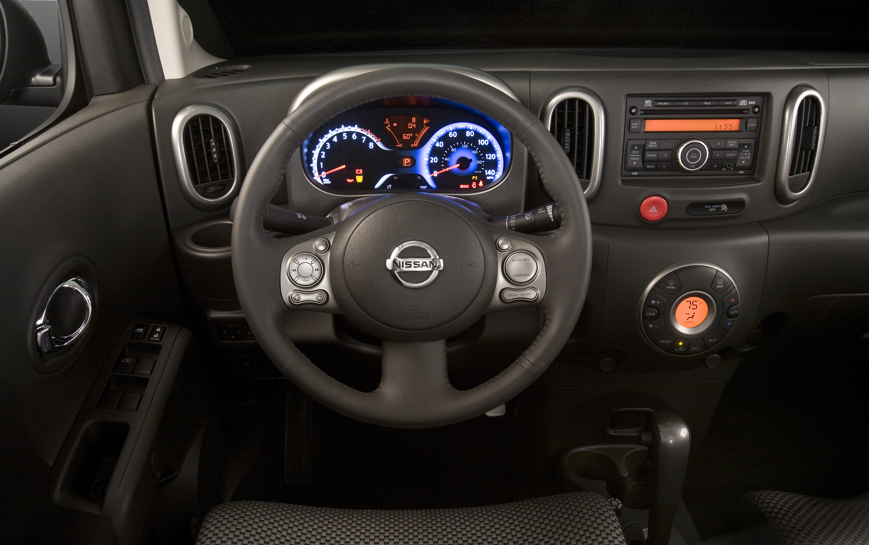 Nissan Cube photo #18