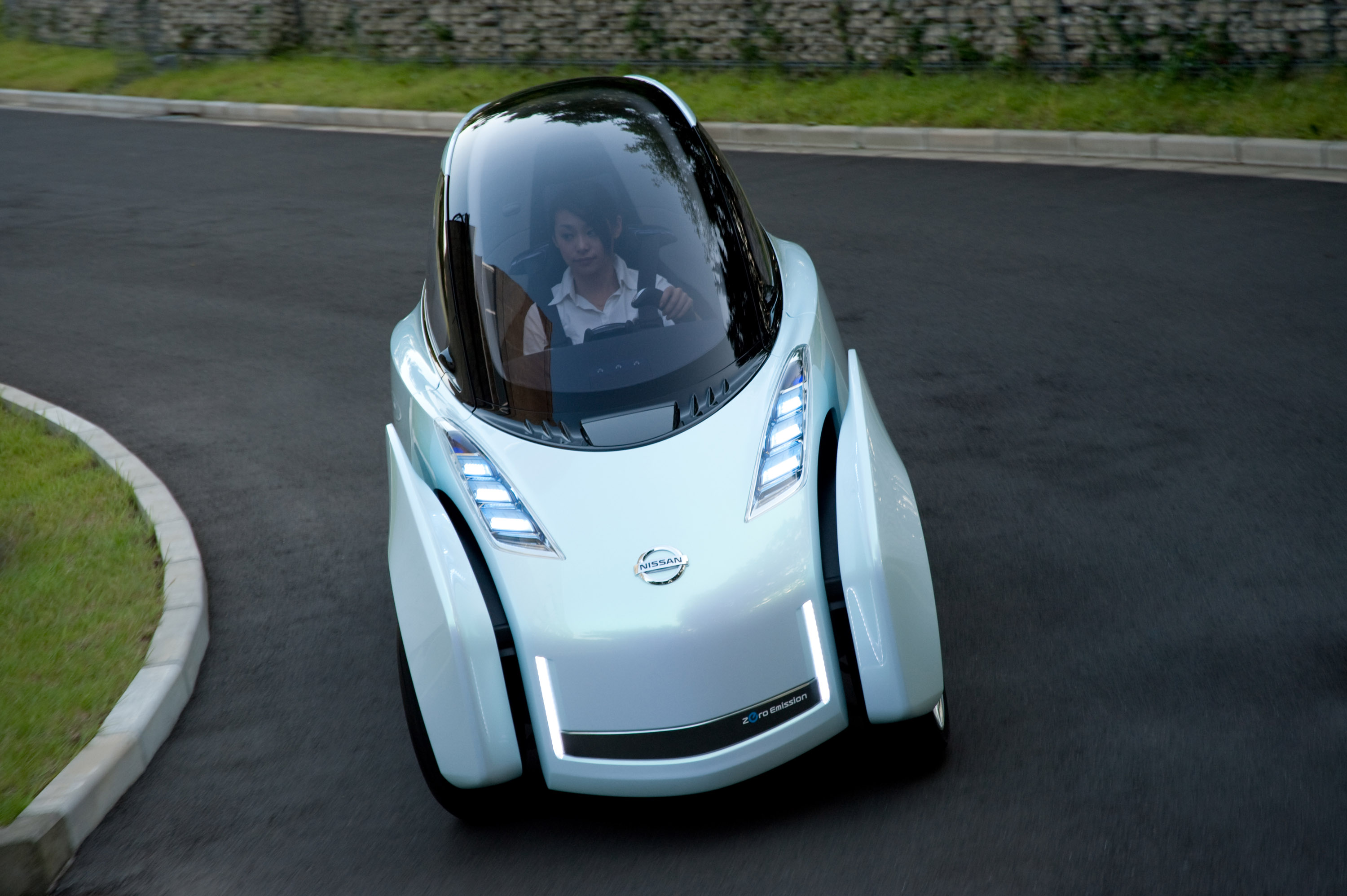 Nissan Land Glider Concept photo #7