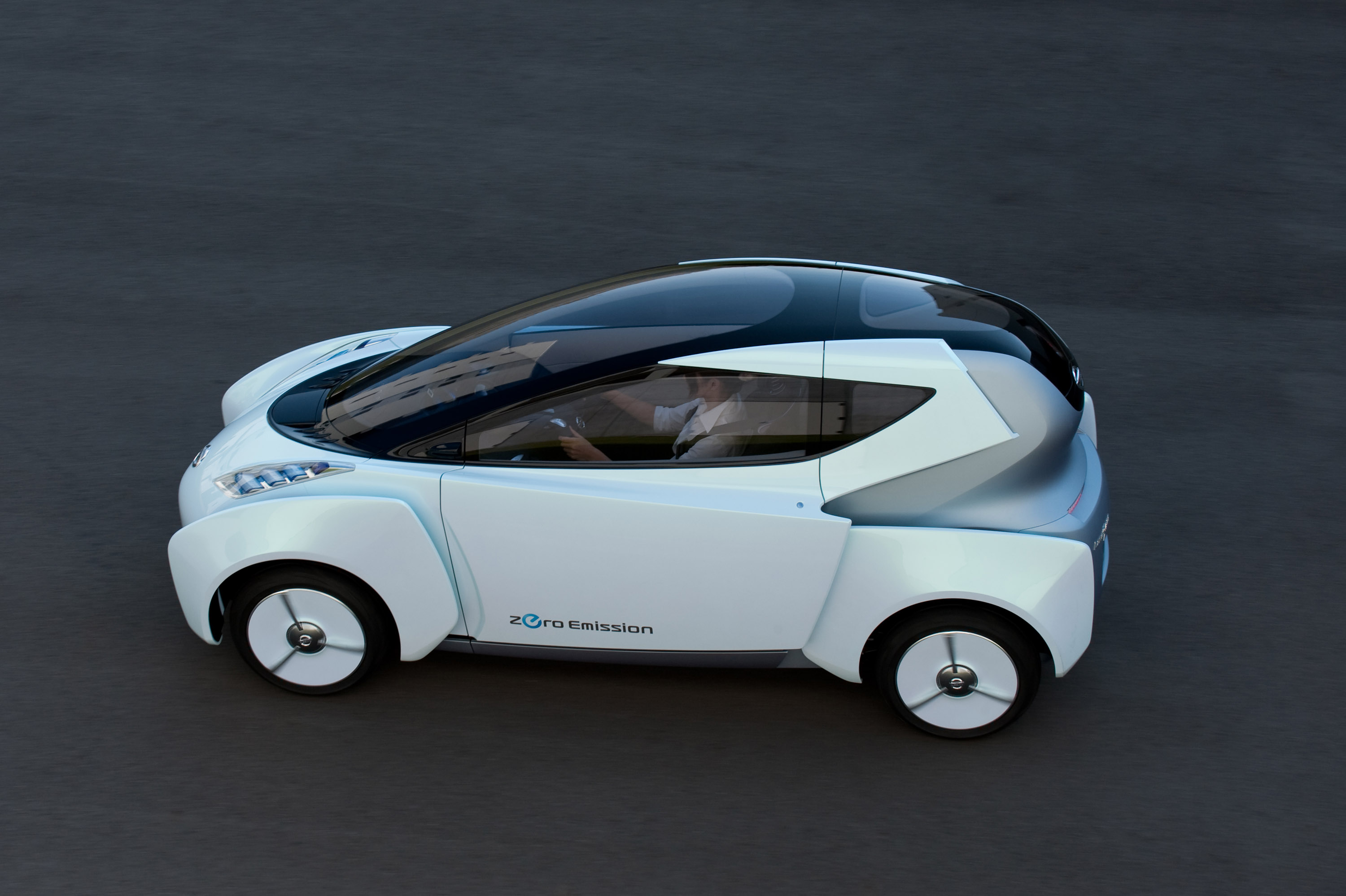 Nissan Land Glider Concept photo #13