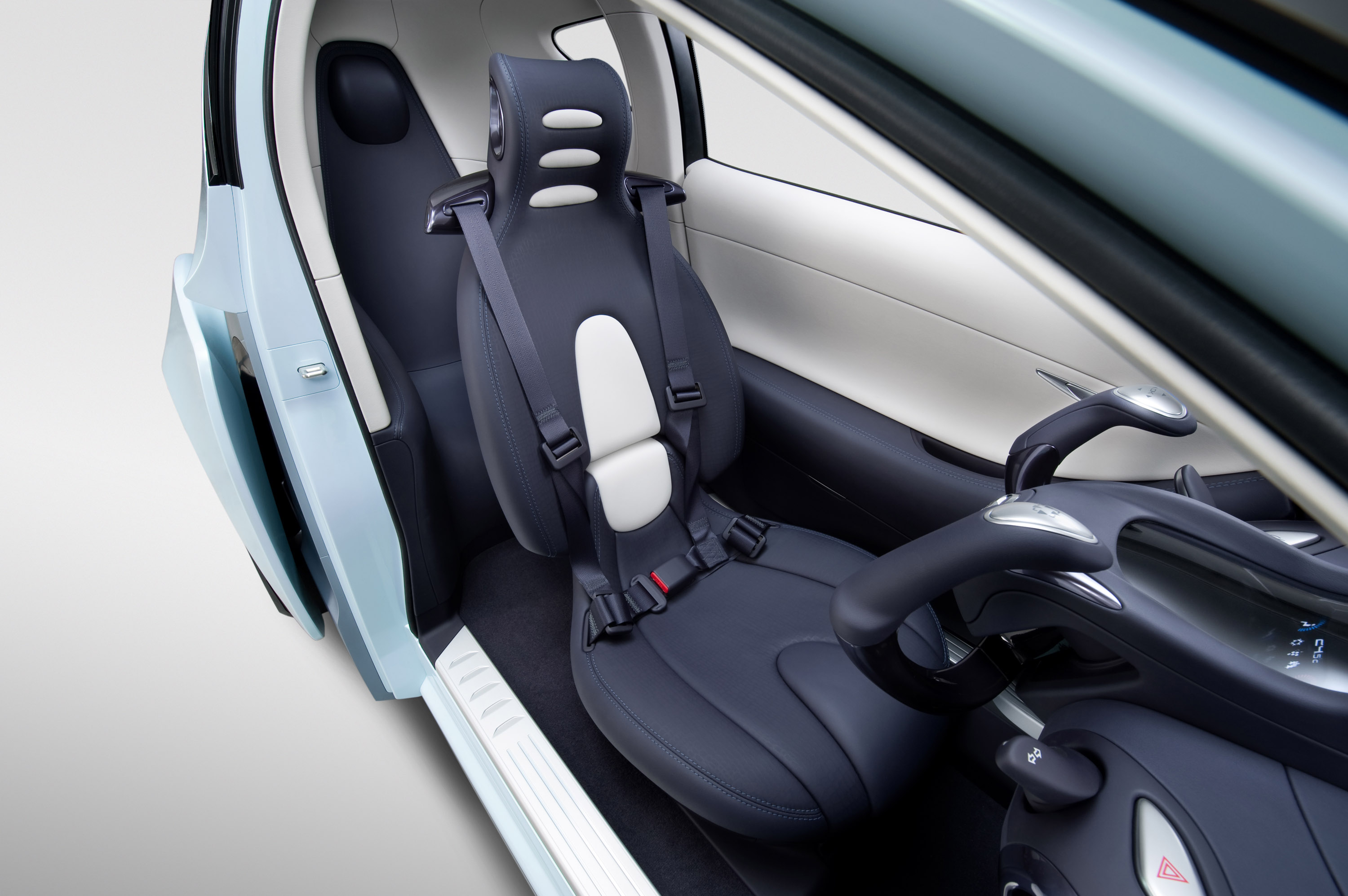 Nissan Land Glider Concept photo #20