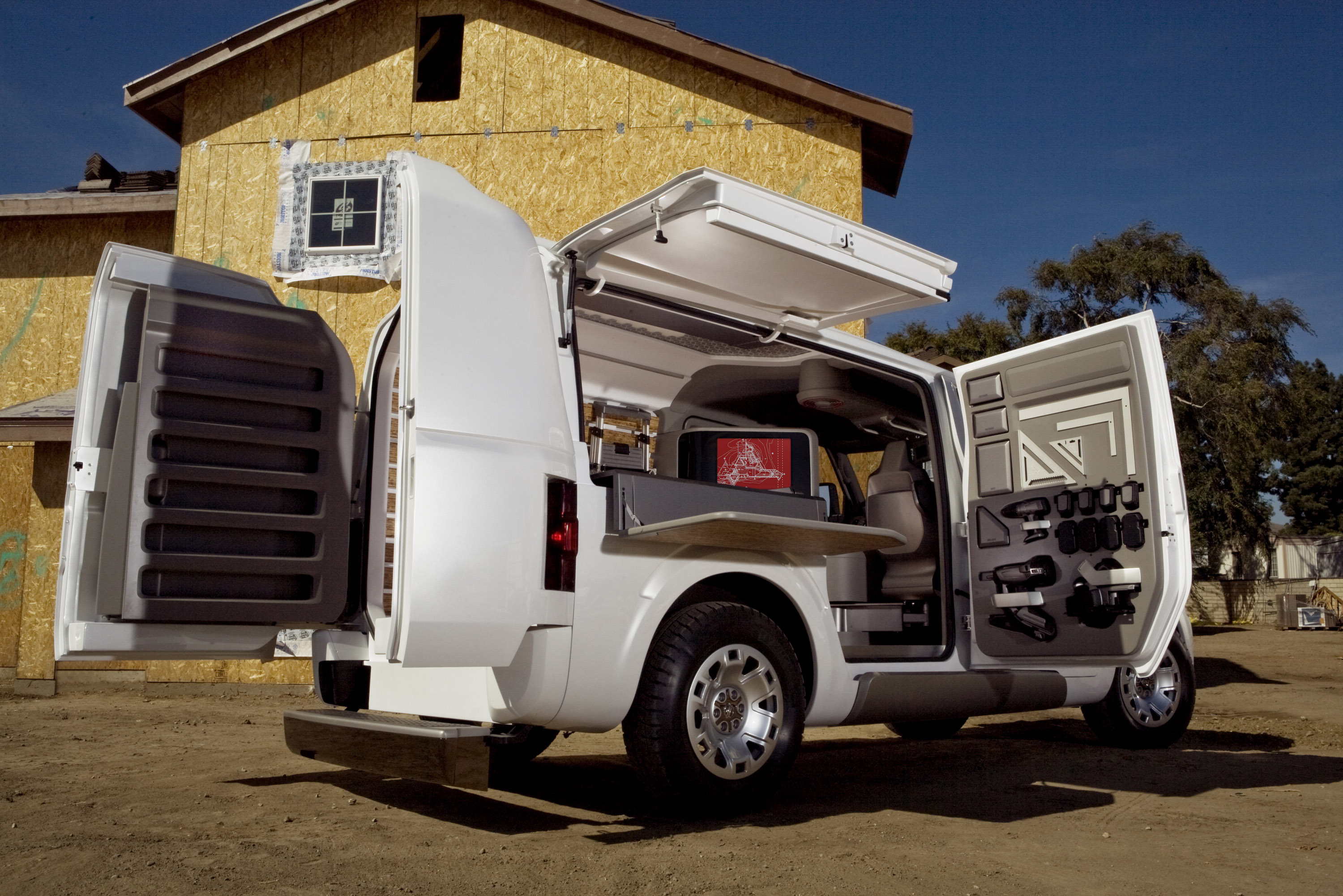 Nissan NV2500 Concept photo #15