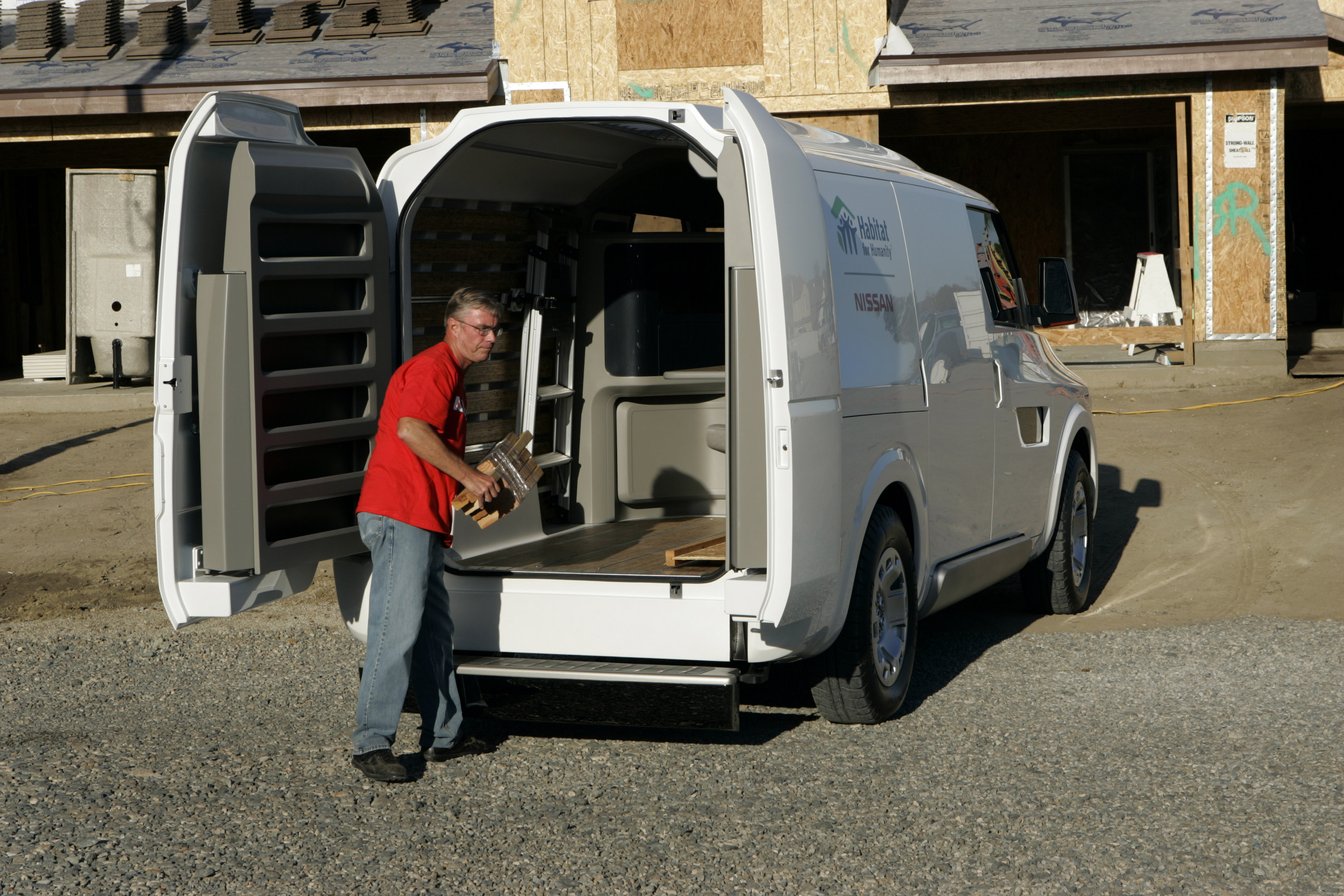 Nissan NV2500 Concept photo #16