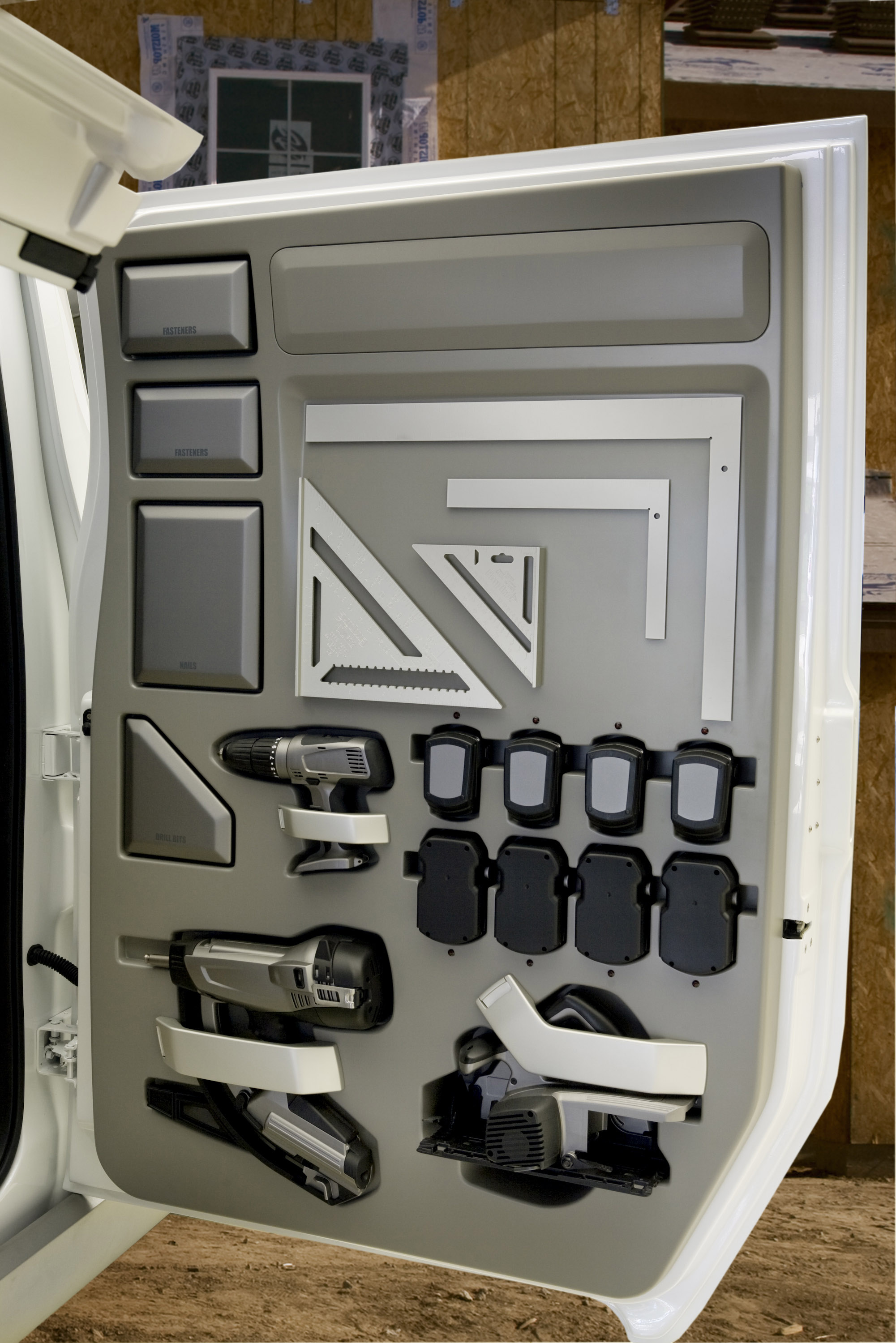 Nissan NV2500 Concept photo #22