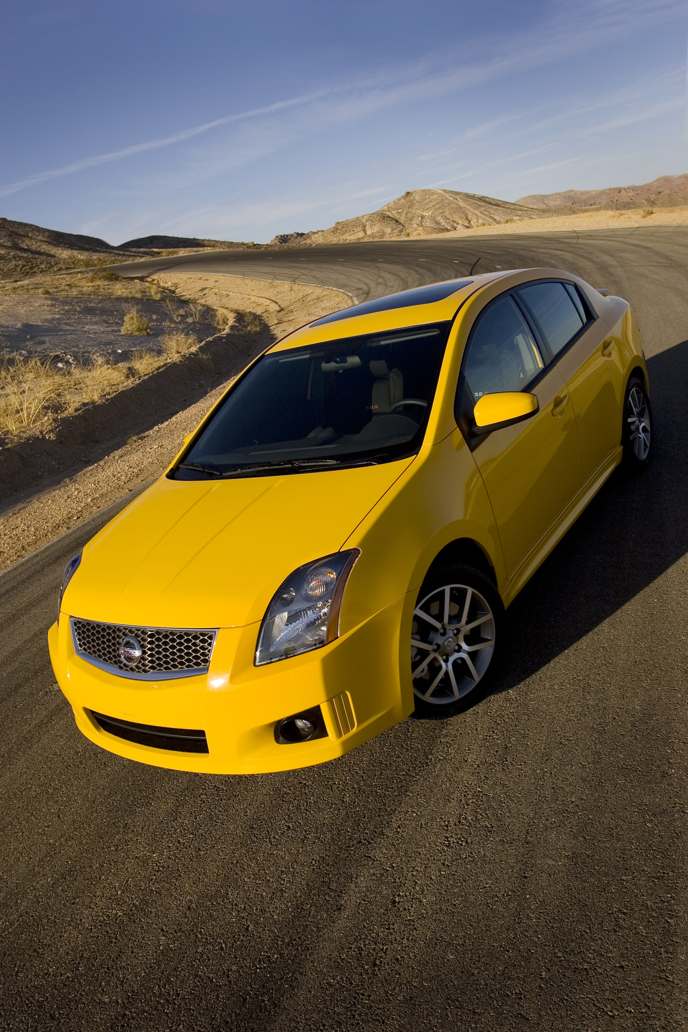 Nissan Sentra SE-R photo #5