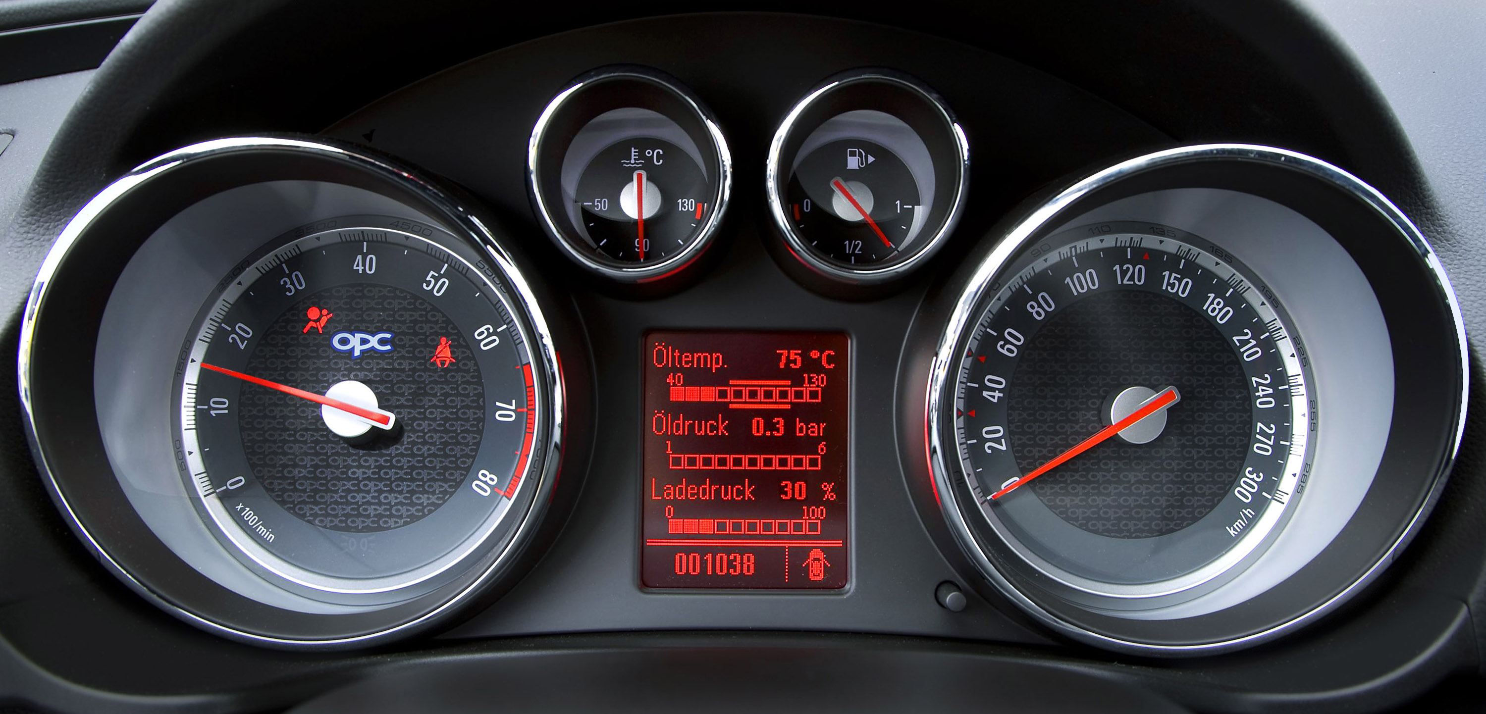 Opel Insignia OPC photo #19