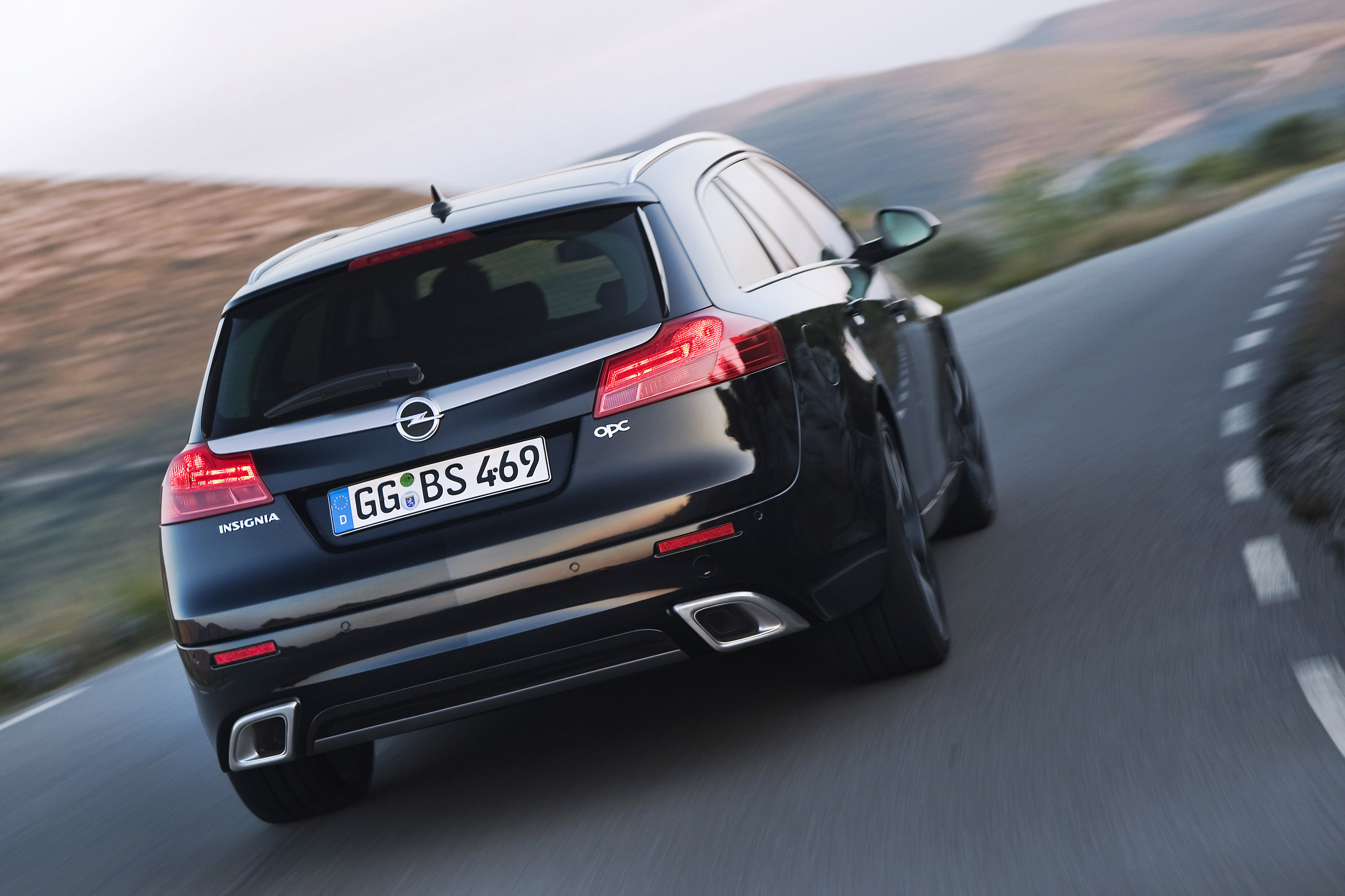 Opel Insignia OPC photo #21