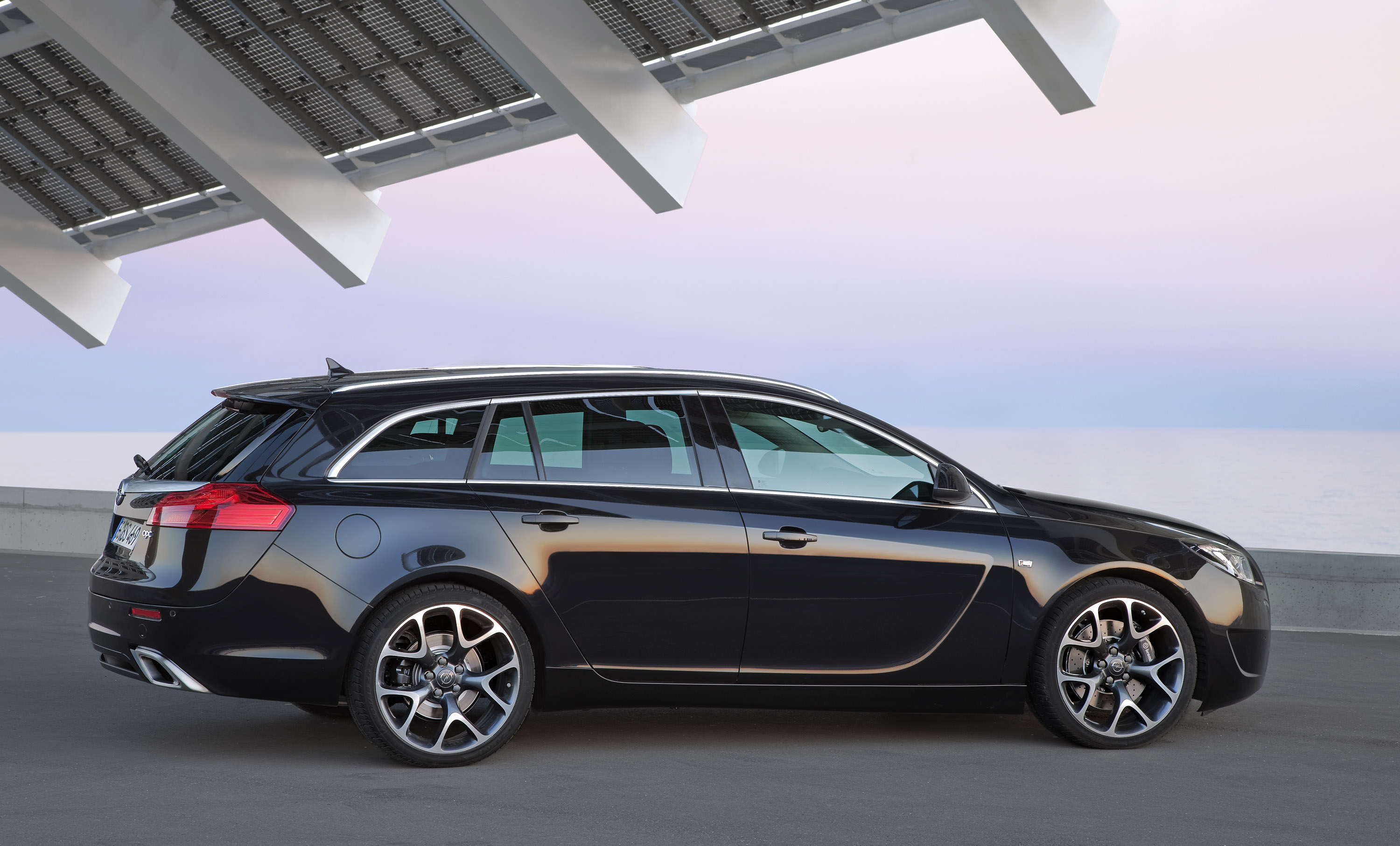 Opel Insignia OPC photo #23