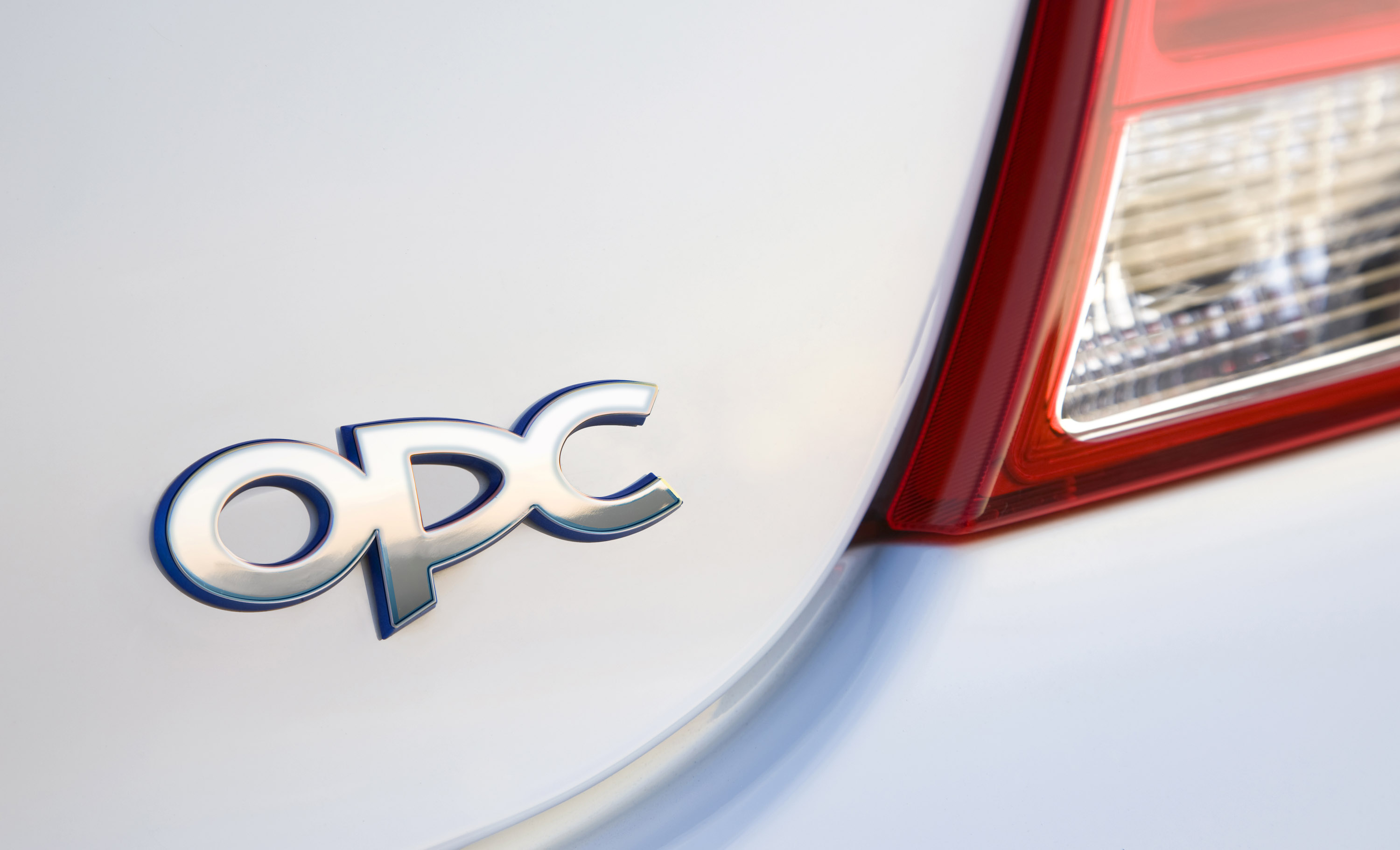 Opel Insignia OPC photo #26