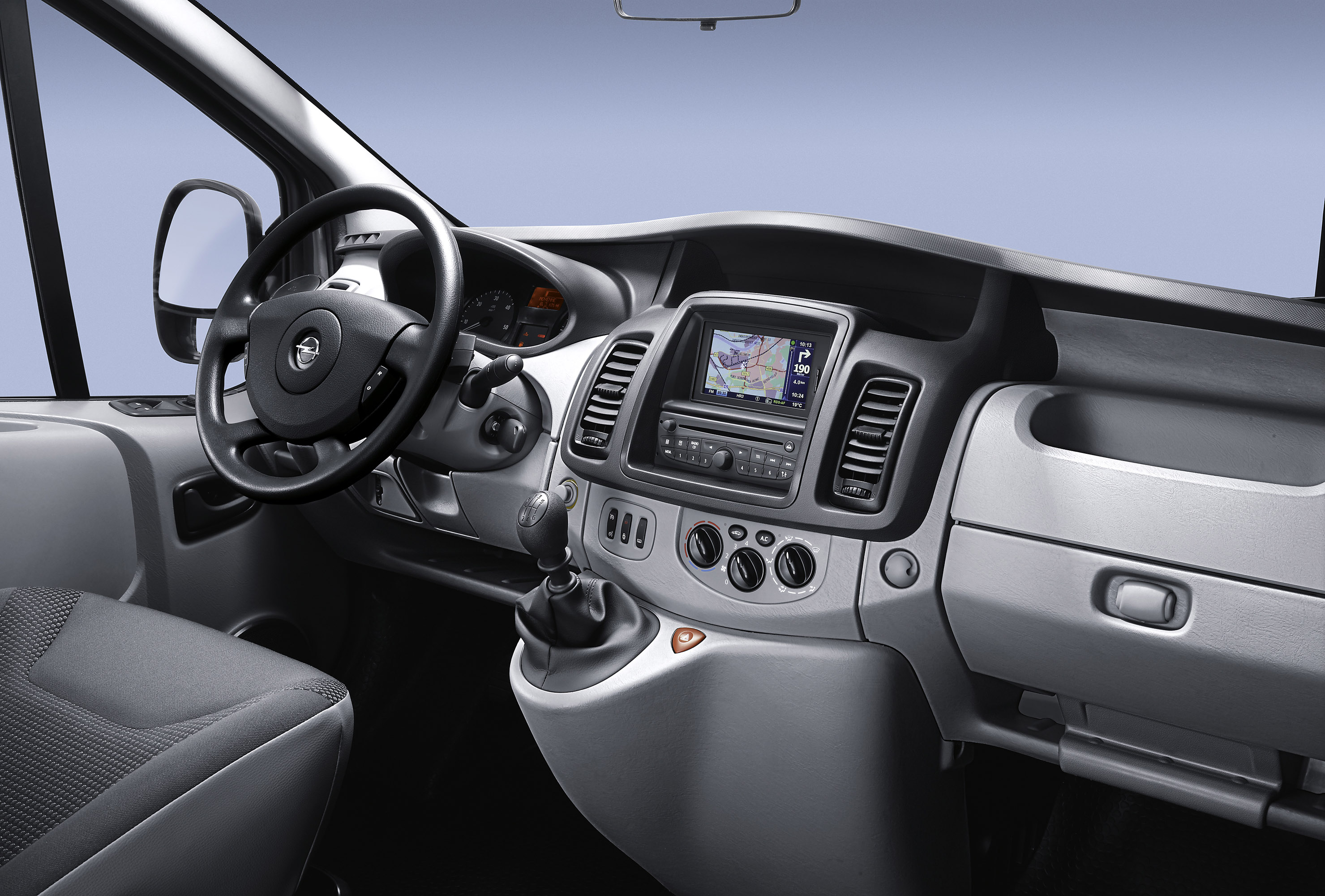 Opel Vivaro photo #17