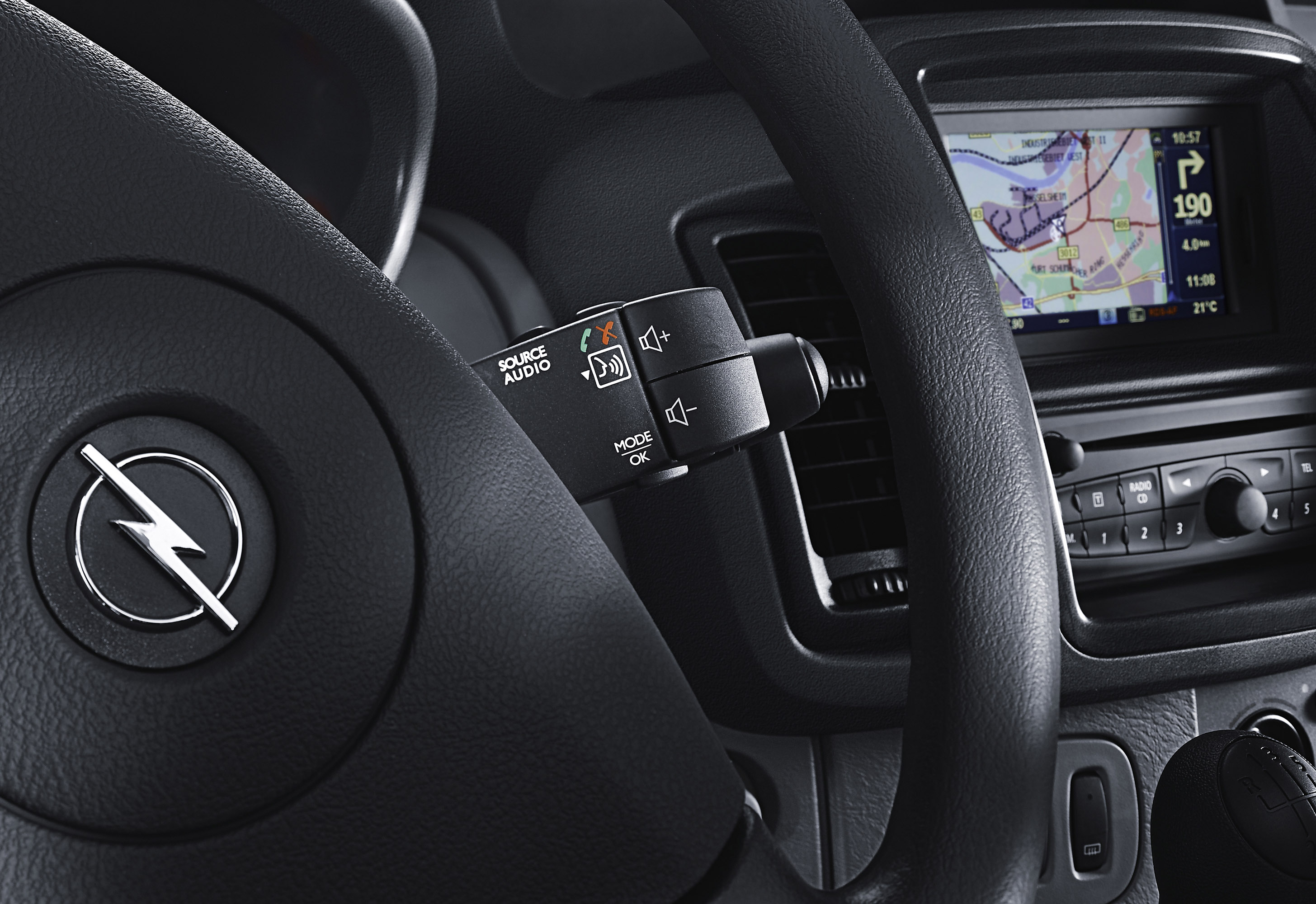 Opel Vivaro photo #18