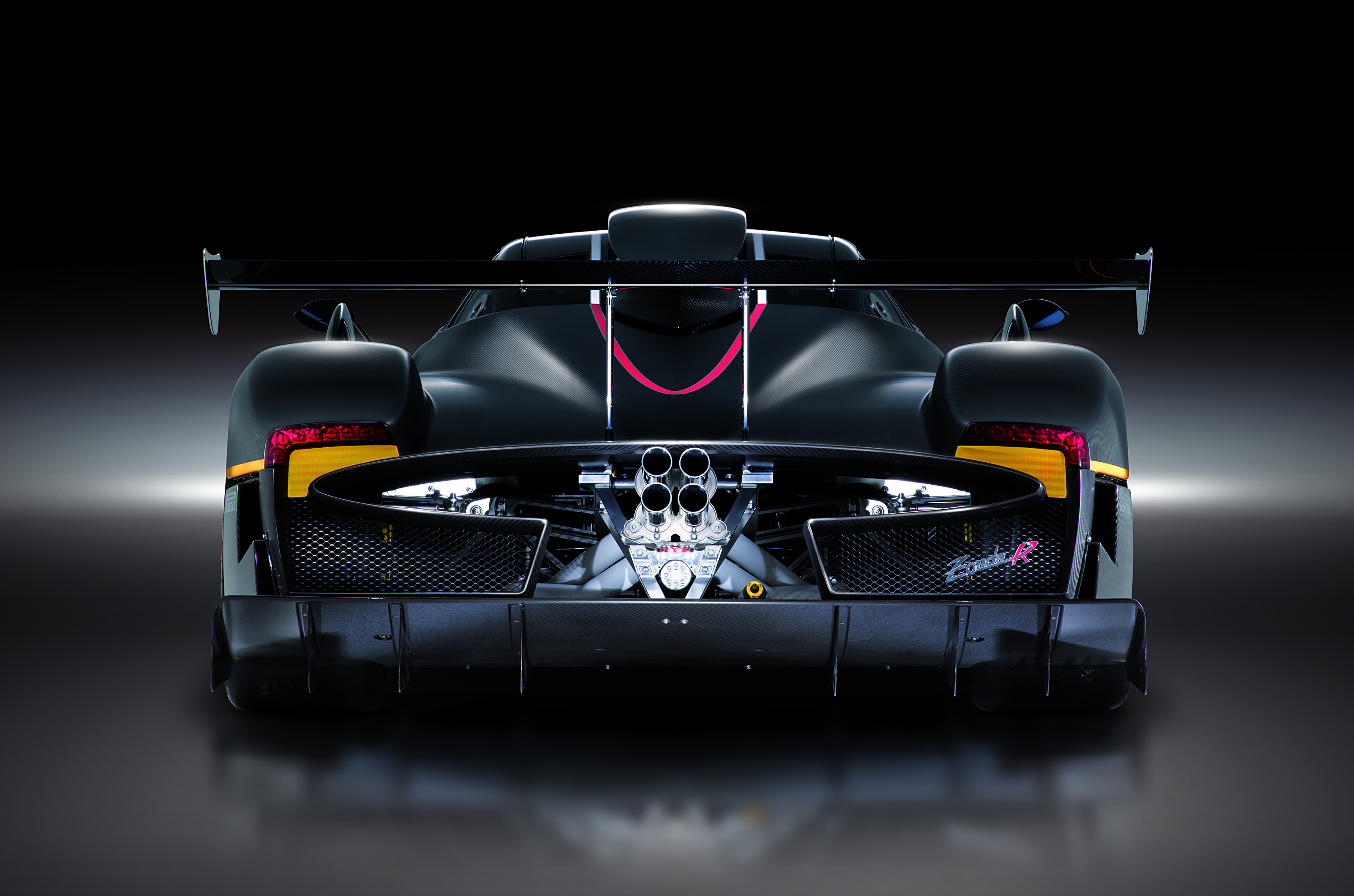 Pagani Zonda R photo #9