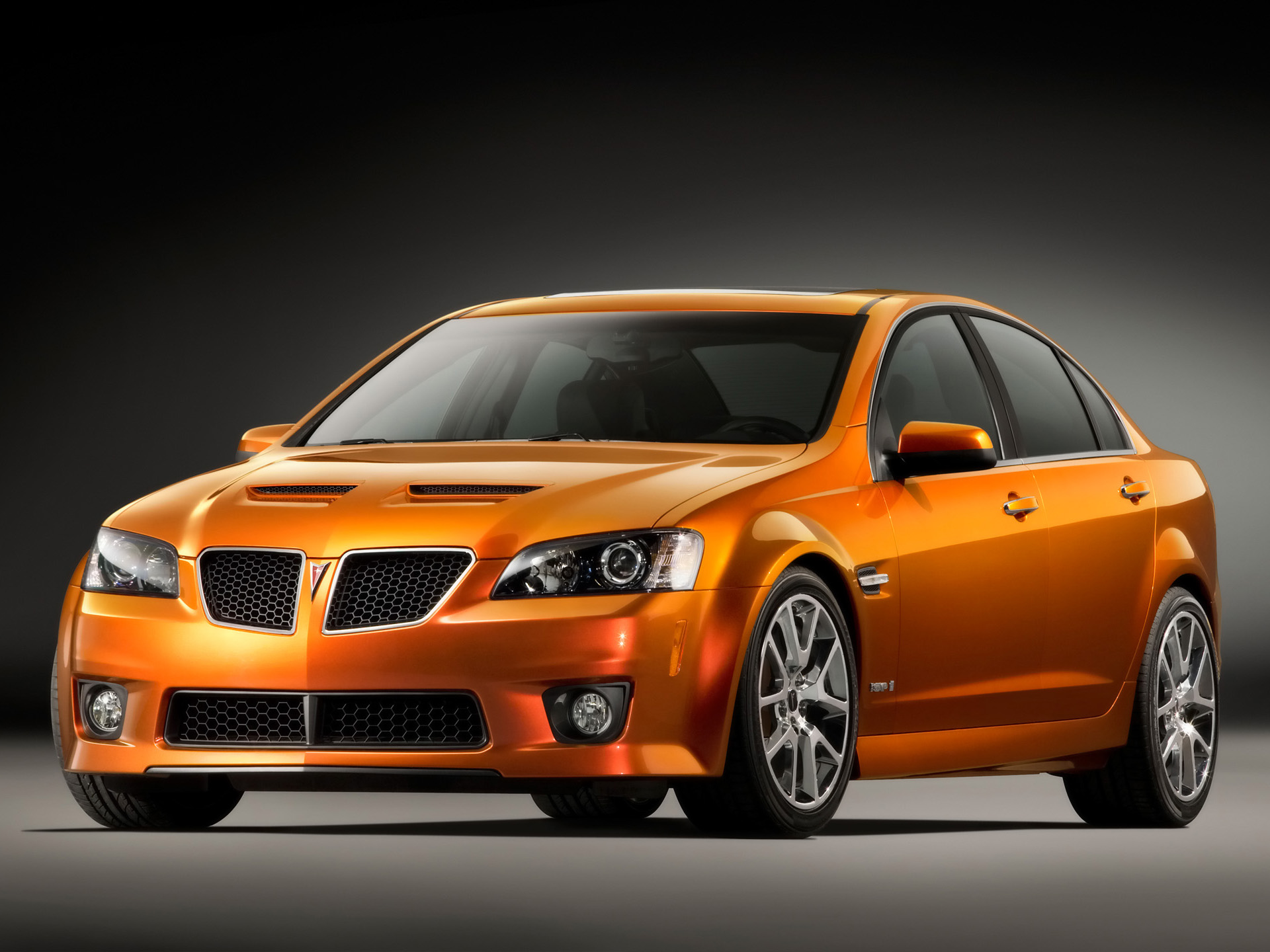 Pontiac G8 GXP photo #1