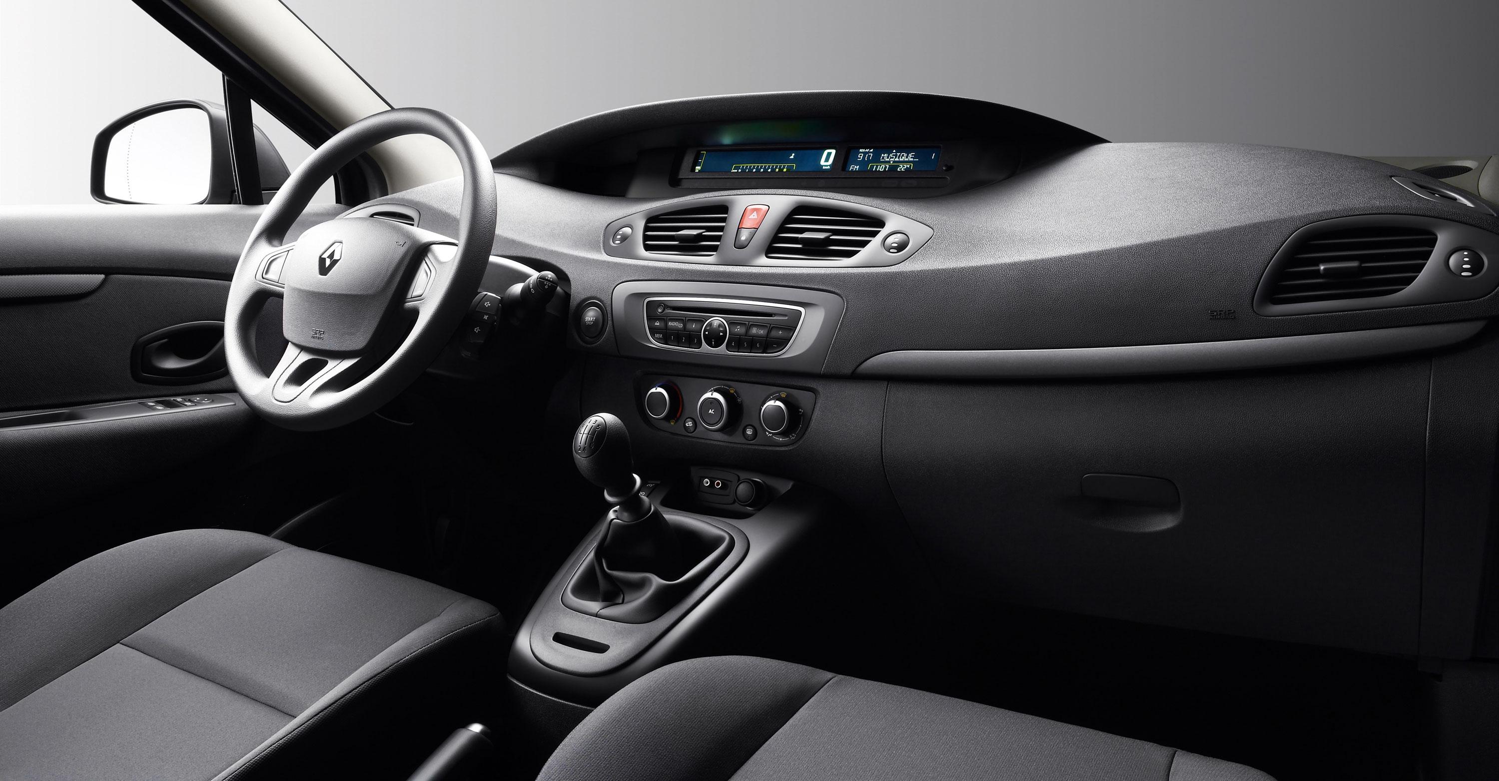 Renault Scenic photo #17