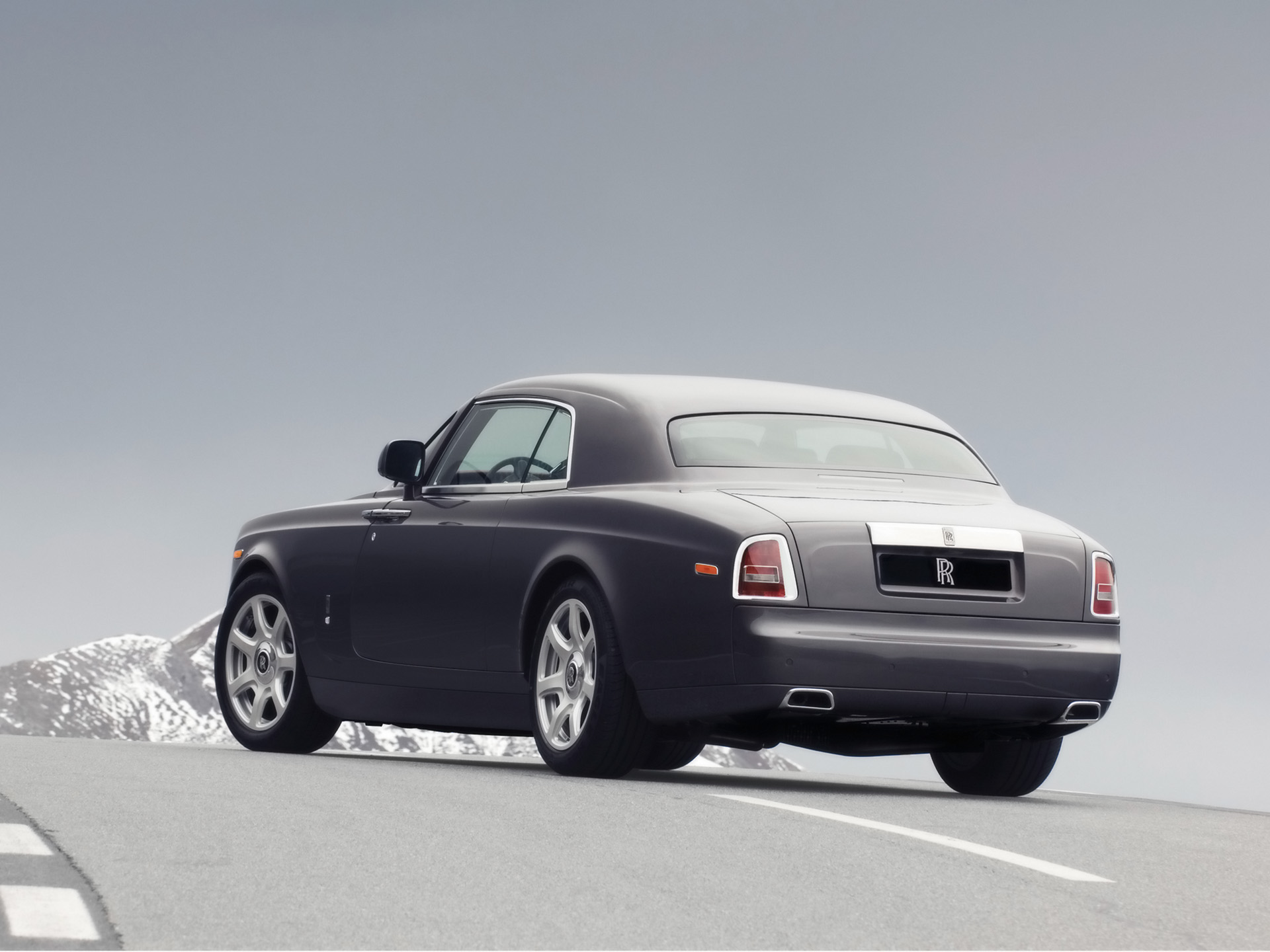 Rolls-Royce Phantom Coupe photo #29