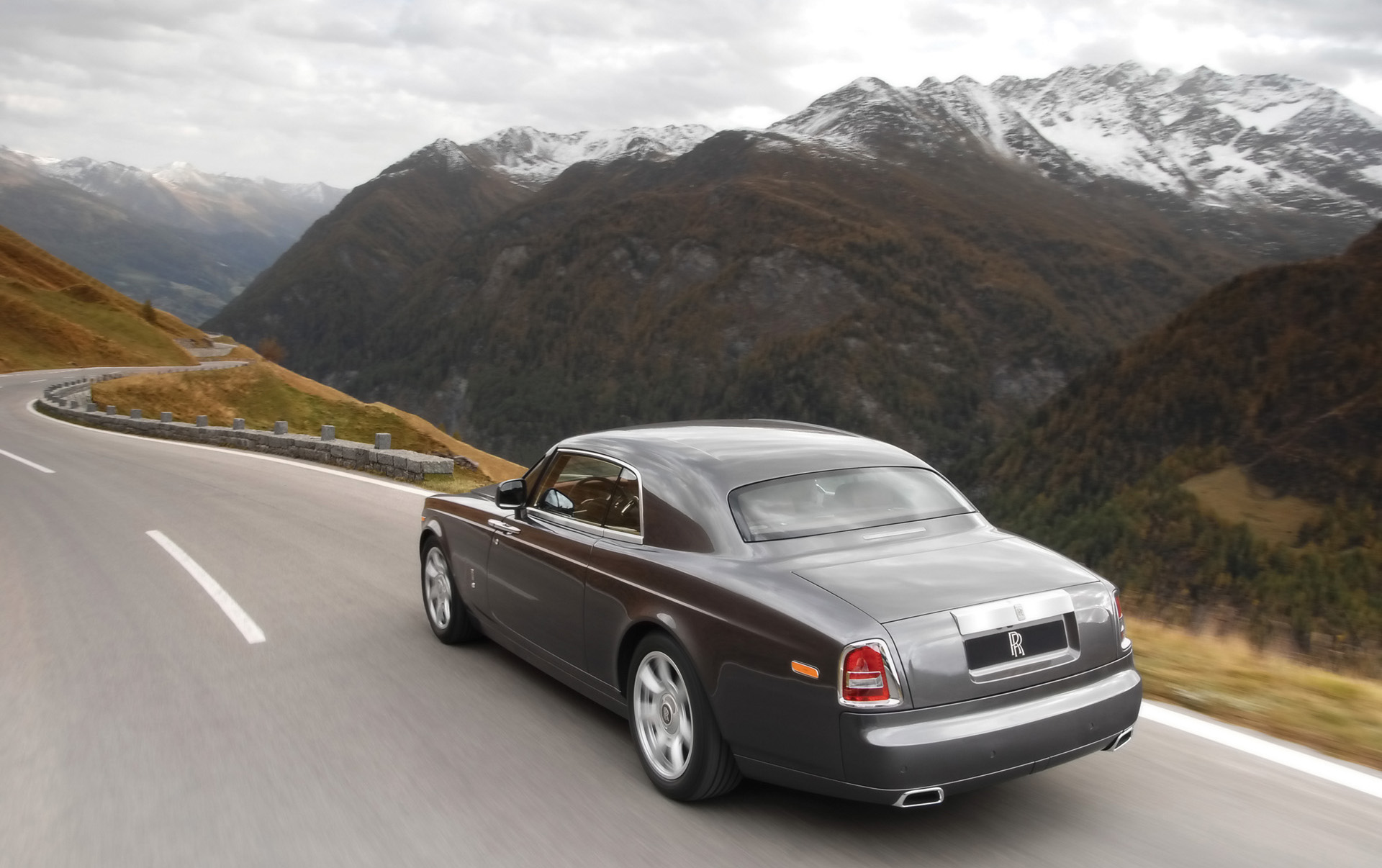 Rolls-Royce Phantom Coupe photo #31